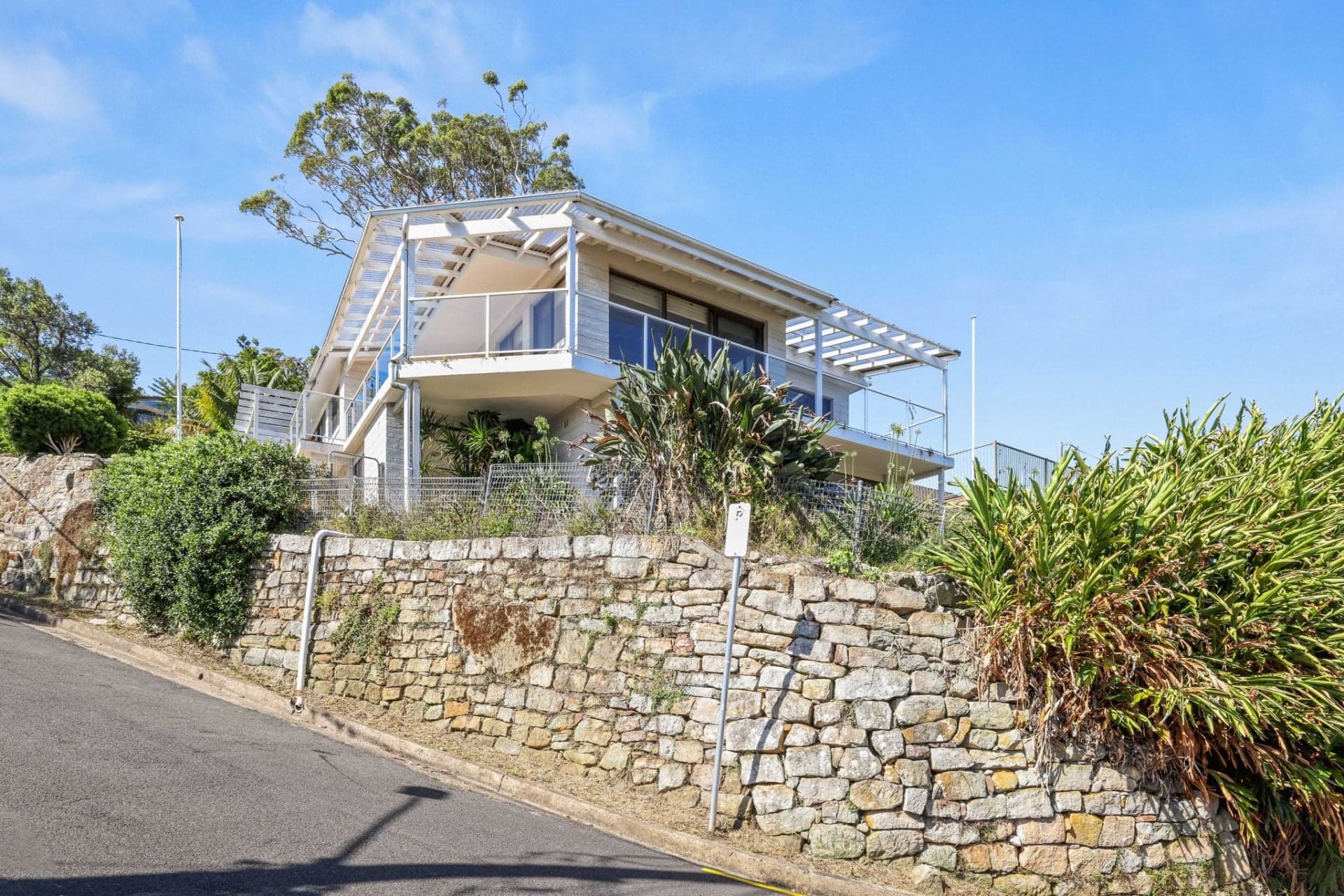 22 & 11 Bligh Crescent, Seaforth, Seaforth - Thumbnail 5