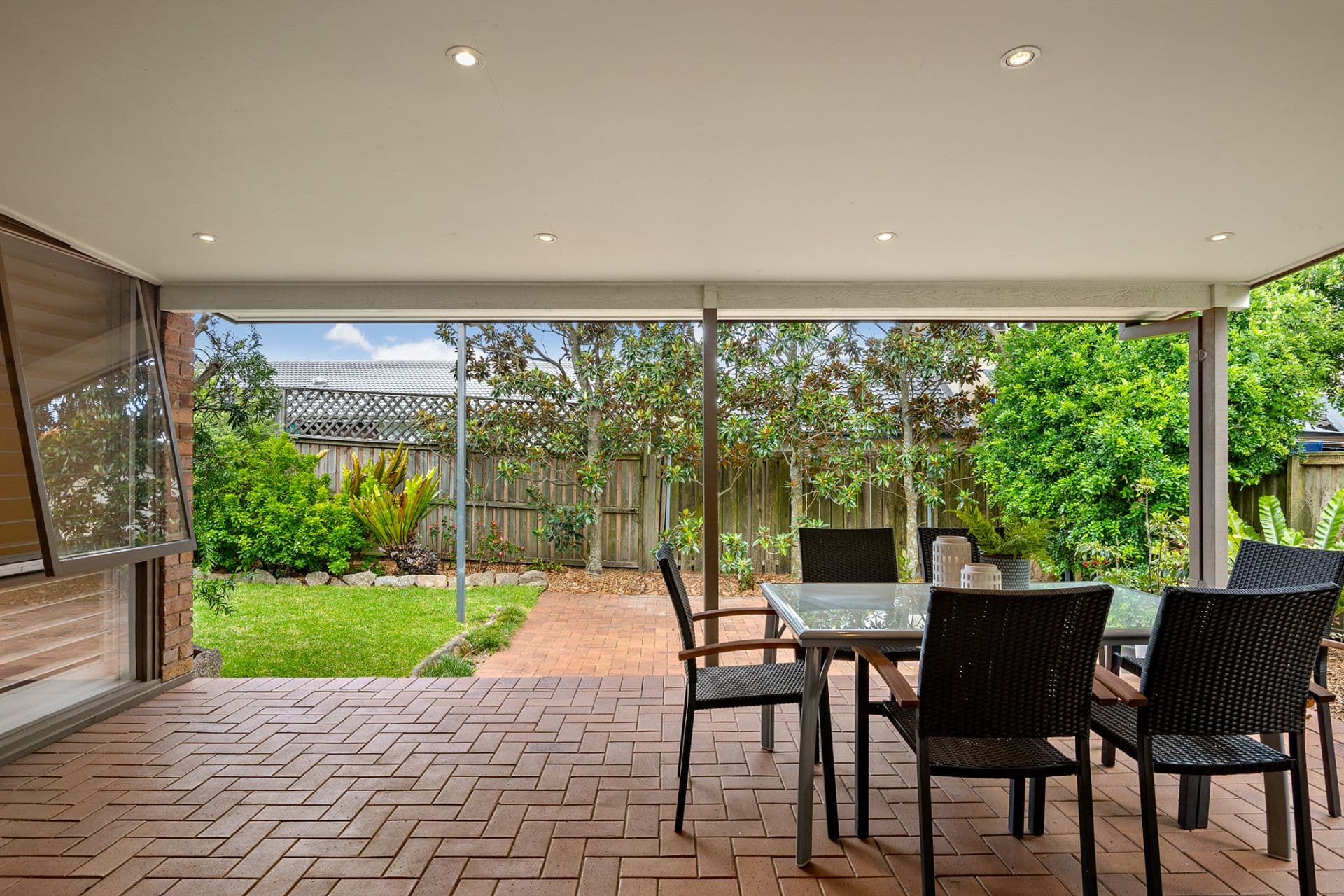 7 Knightsbridge Avenue, Belrose, Belrose - Thumbnail 2