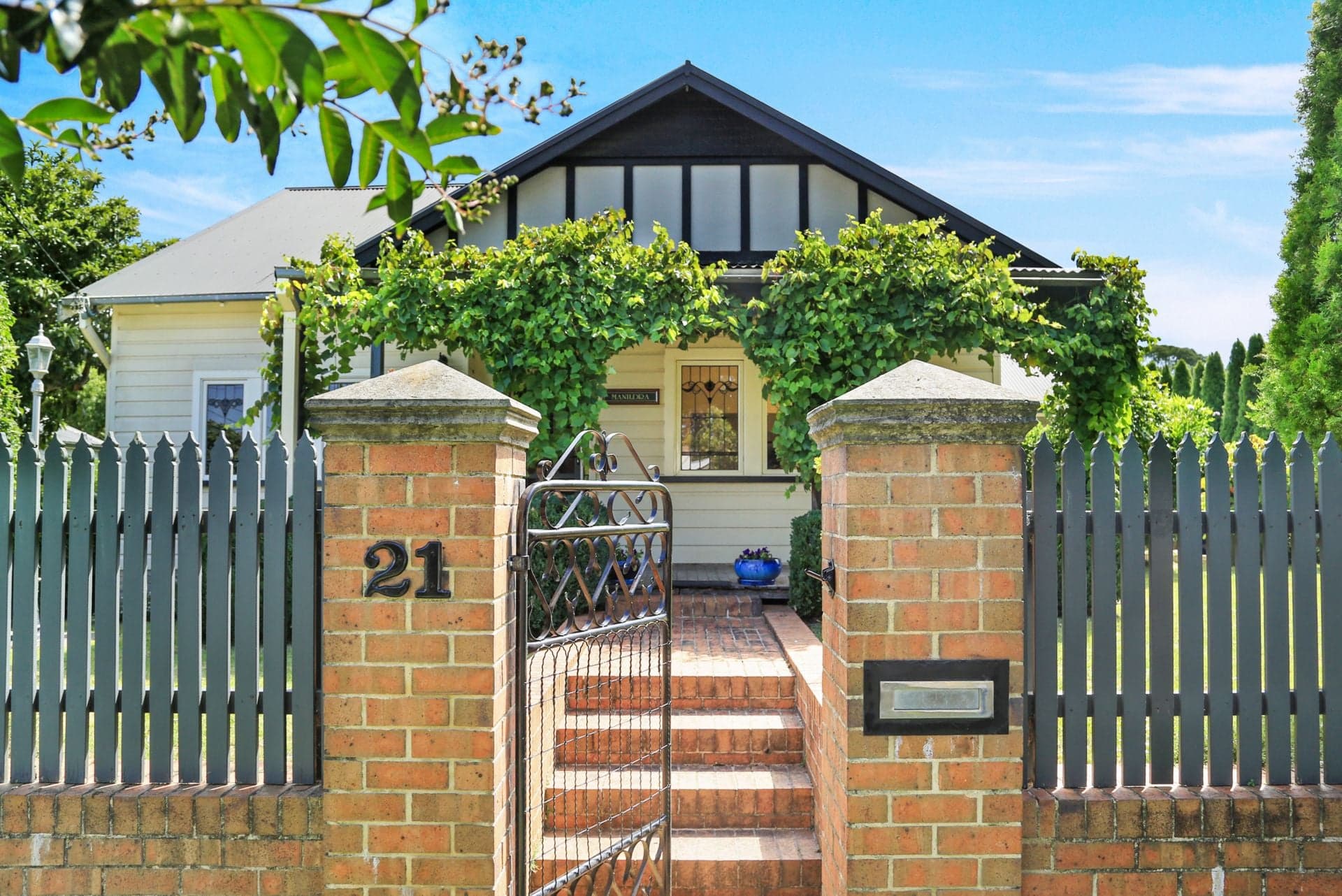 21 Yarrawa Street, Moss Vale, Moss Vale - Image 1
