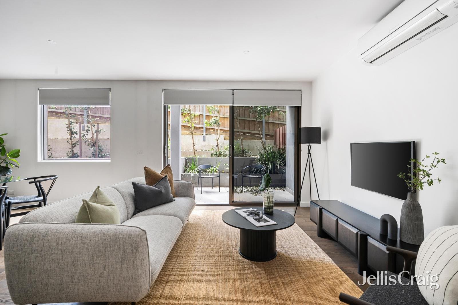 2/74 Darebin Street, Heidelberg, Heidelberg - Thumbnail 2