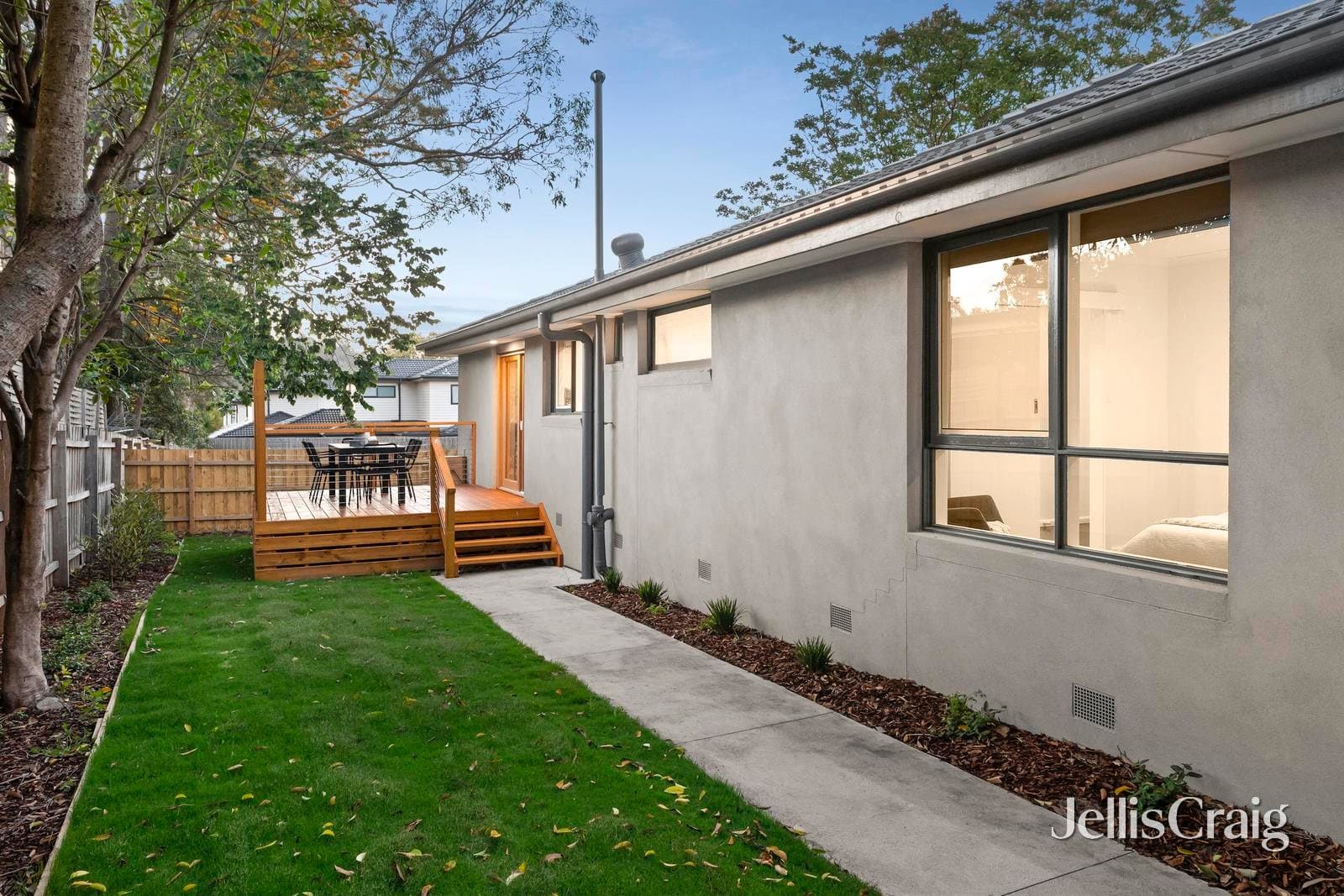 2/12 Hartley Road, Croydon, Croydon - Image 1