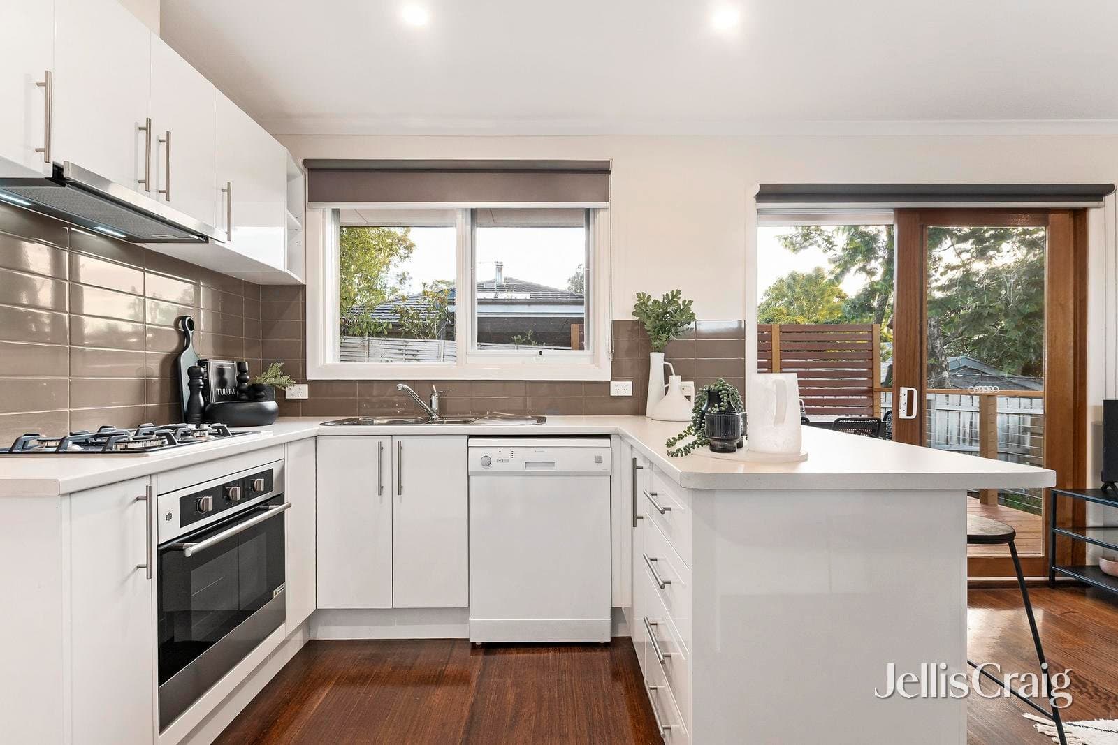 2/12 Hartley Road, Croydon, Croydon - Thumbnail 6