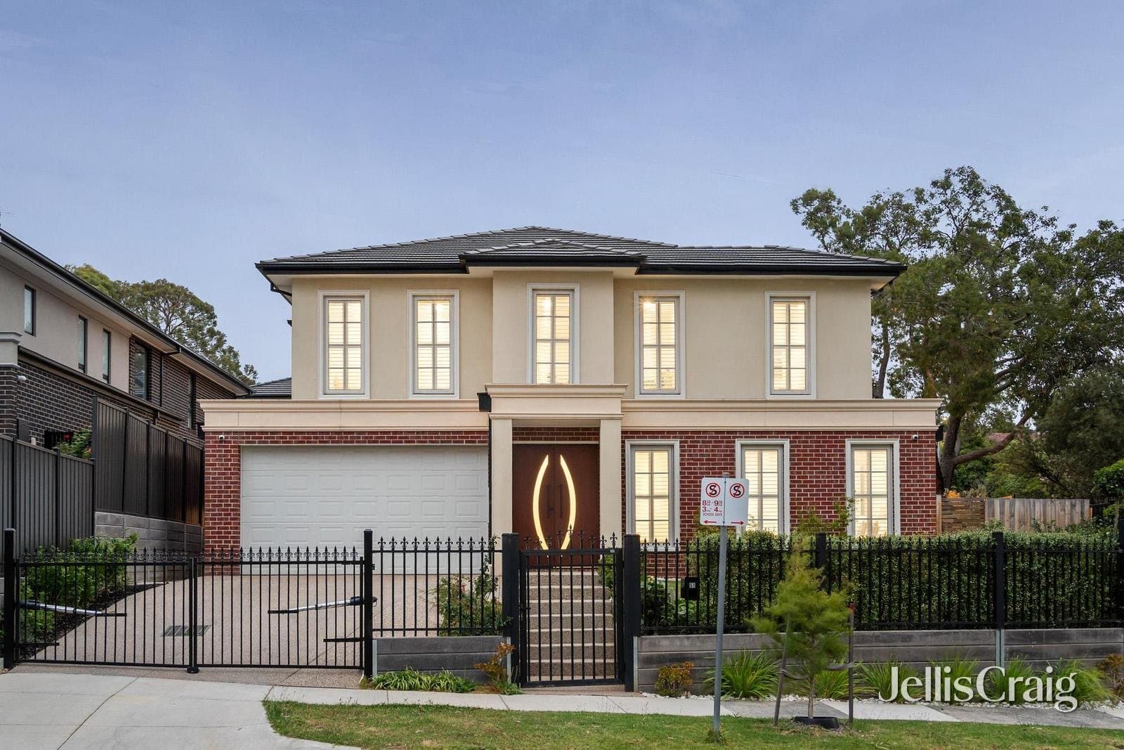 51 Grantley Drive, Glen Waverley, Glen Waverley - Thumbnail 2
