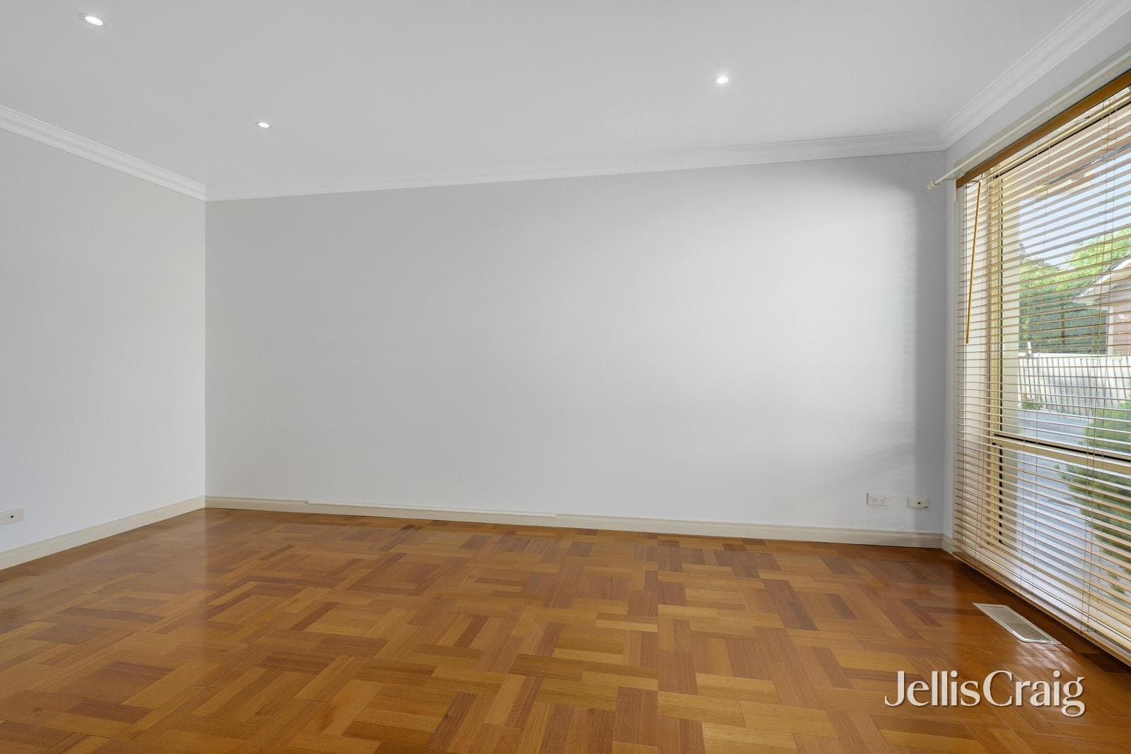 2/24 Norfolk Street, Glen Waverley, Glen Waverley - Thumbnail 3