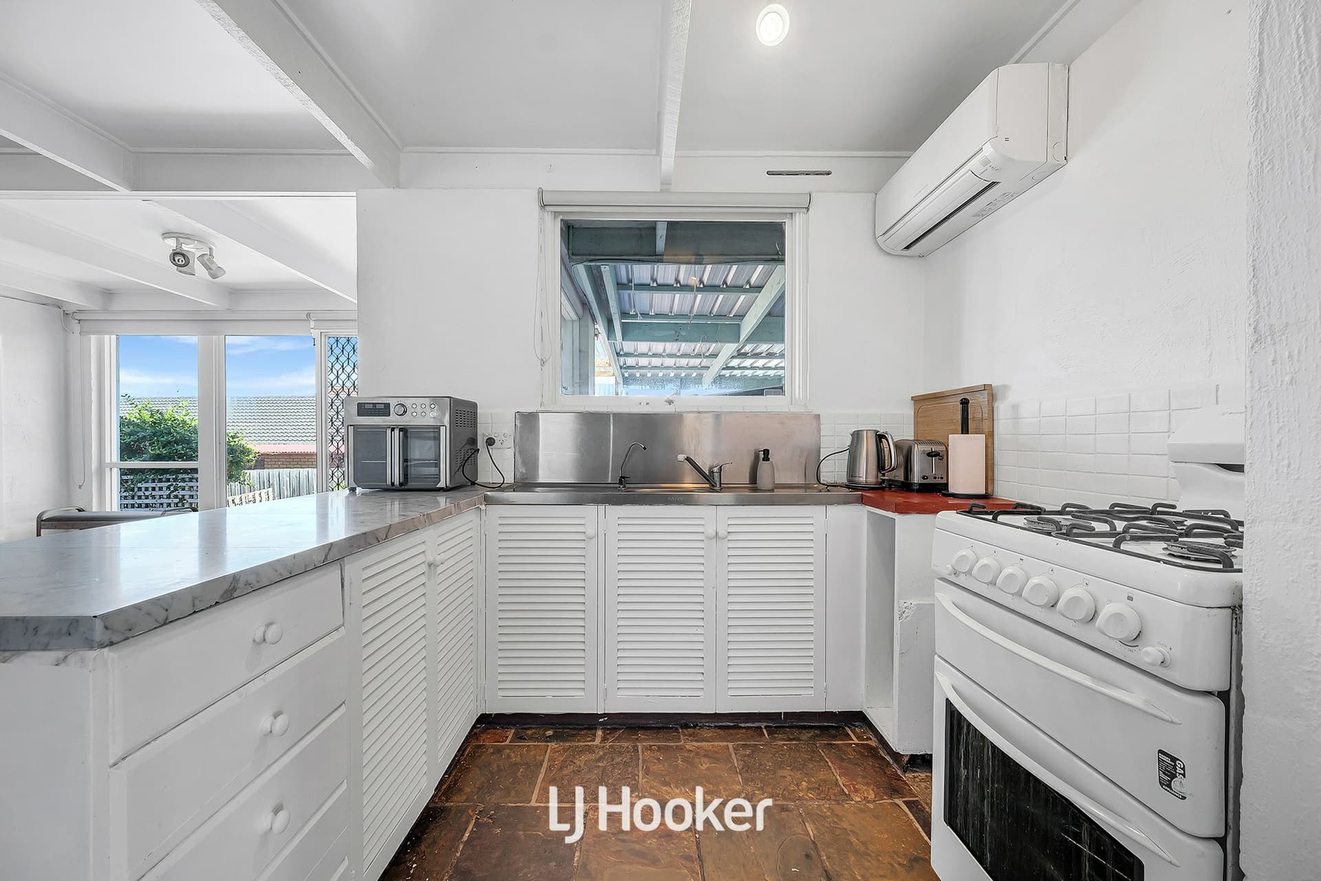 68 Heatherton Road, Endeavour Hills, Endeavour Hills - Thumbnail 6