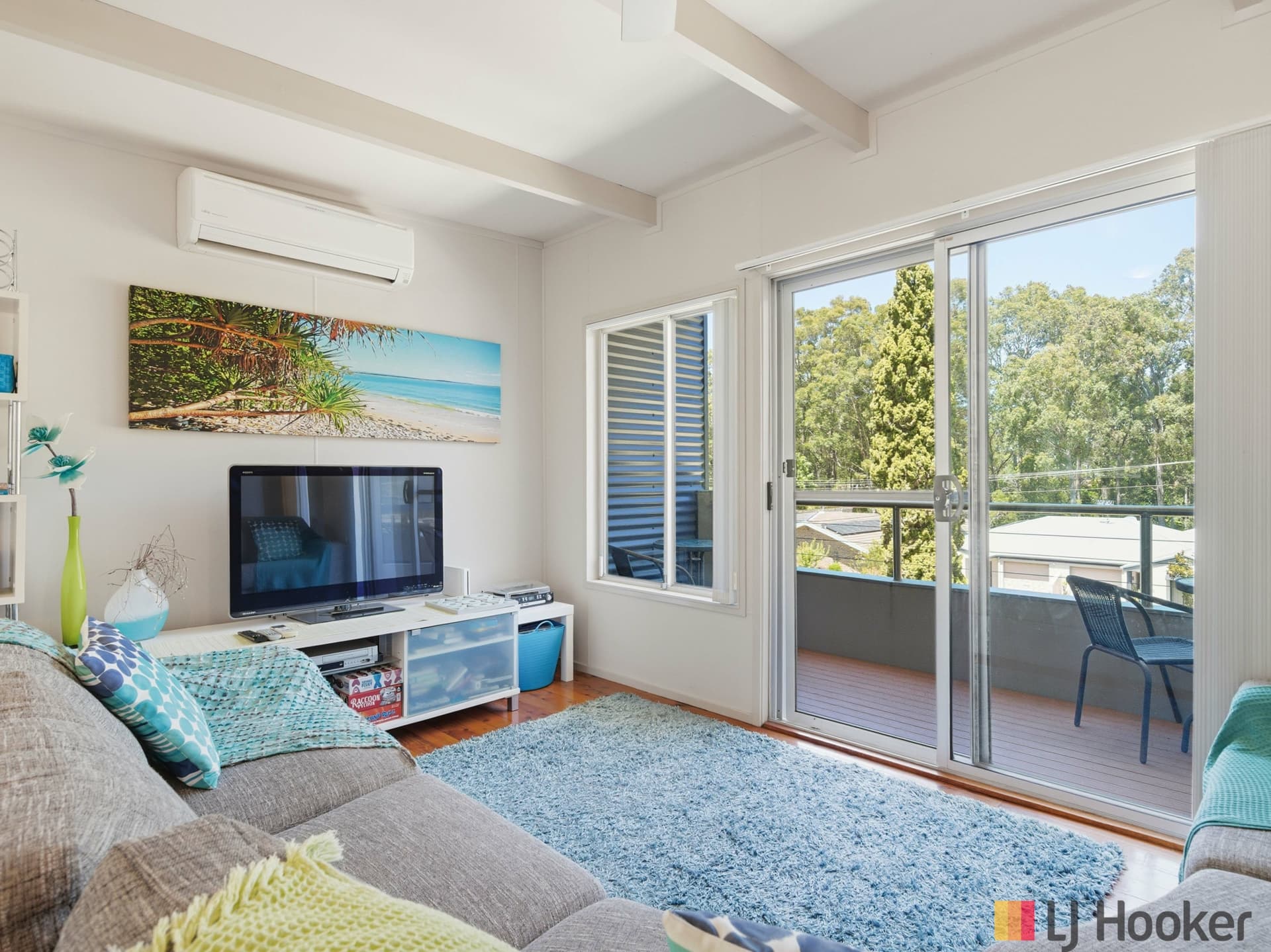 24 Explorers Way, Surf Beach, Surf Beach - Thumbnail 5