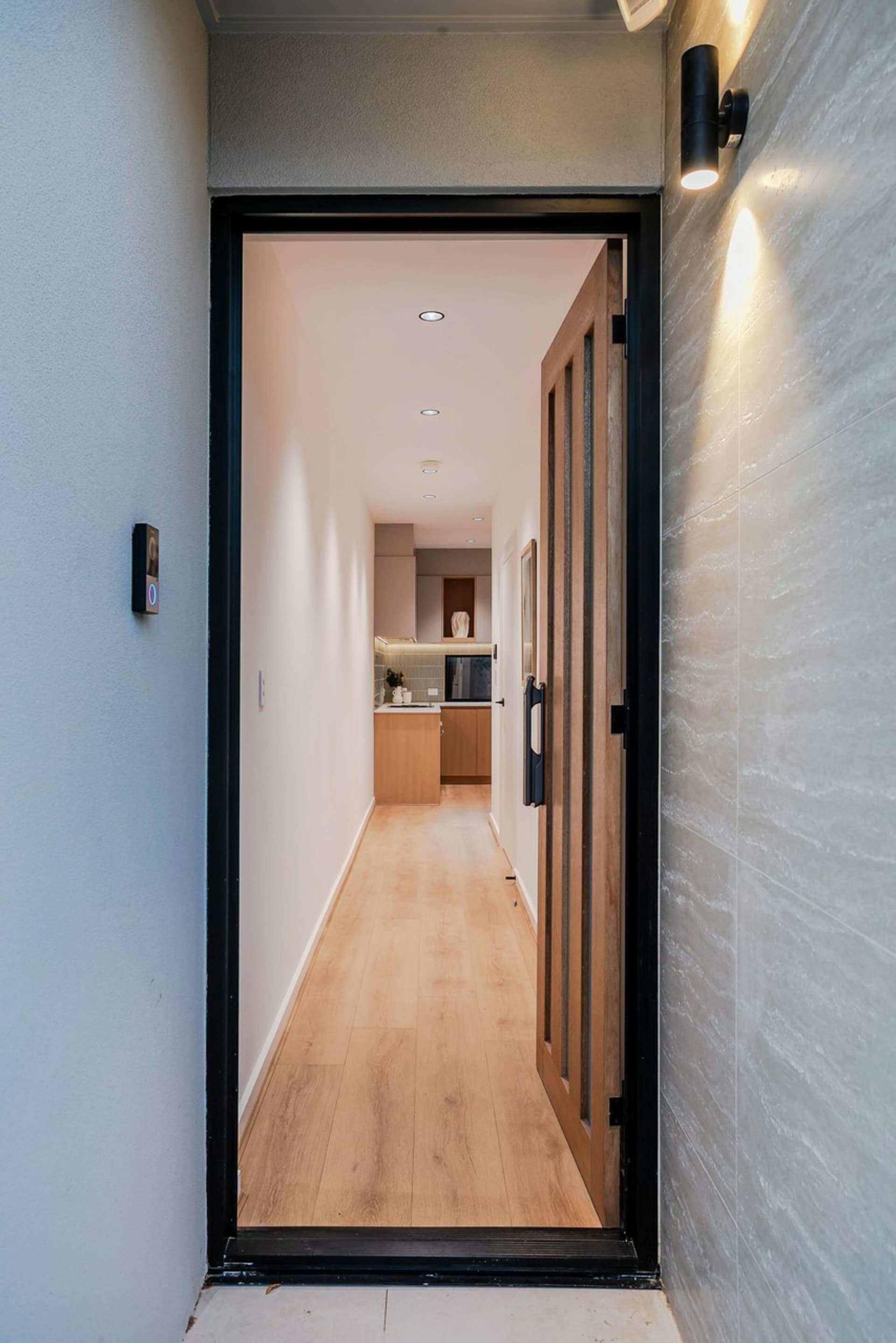2/1 Wheaton Road, Plympton, Plympton - Thumbnail 3