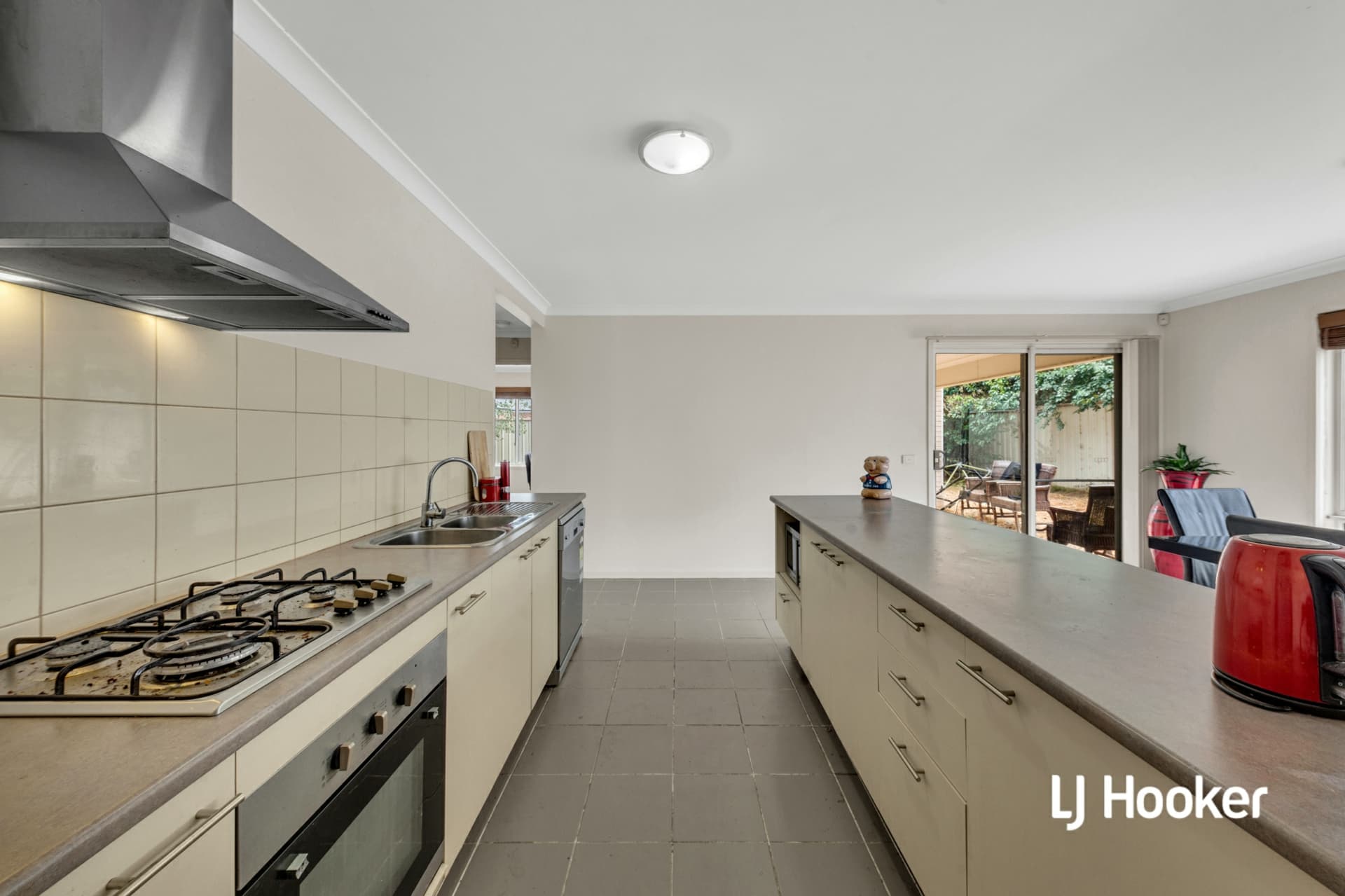 23 Clare Street, Brookfield, Brookfield - Thumbnail 6