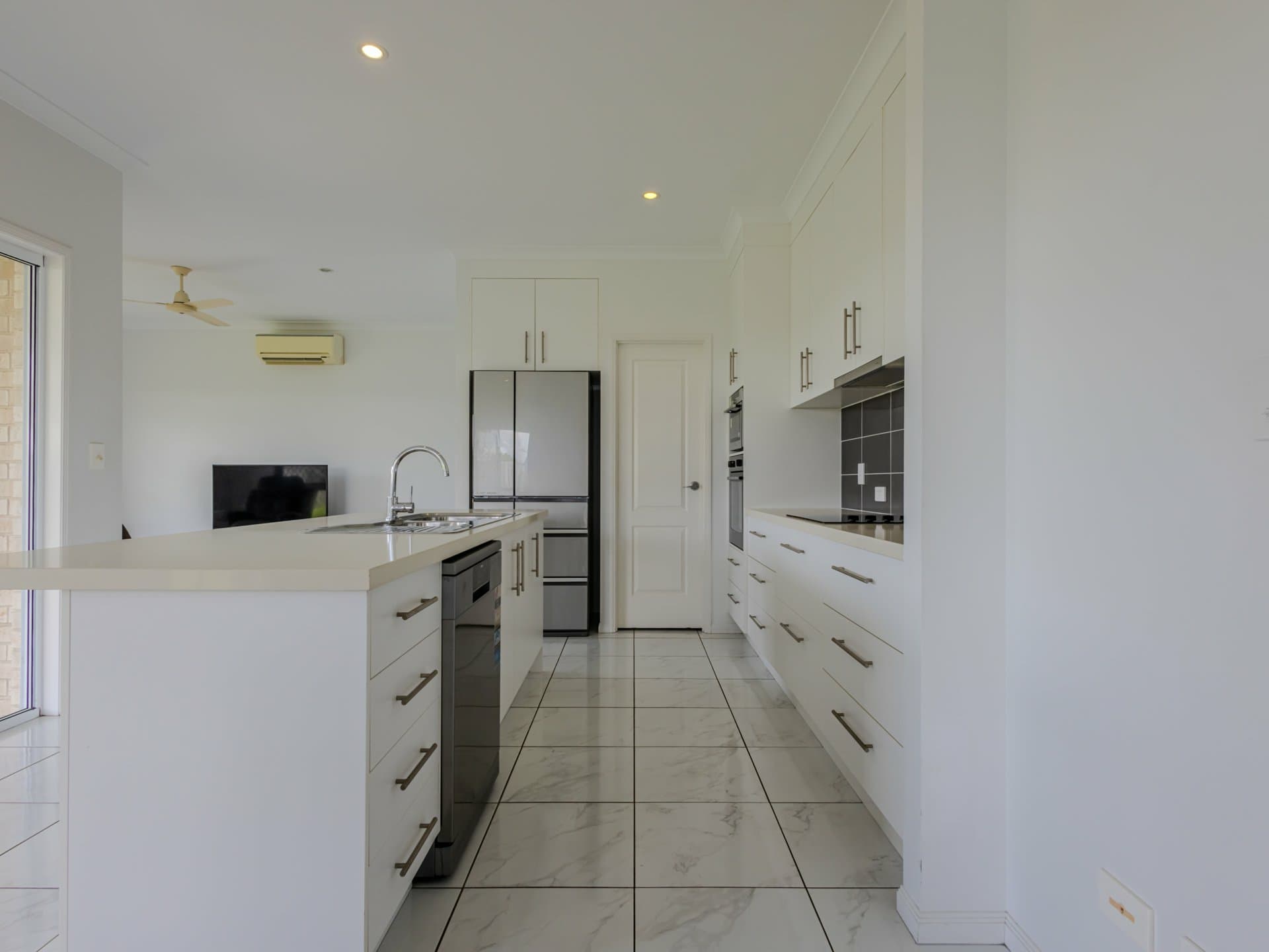 11 Sundew Street, New Auckland, New Auckland - Thumbnail 4