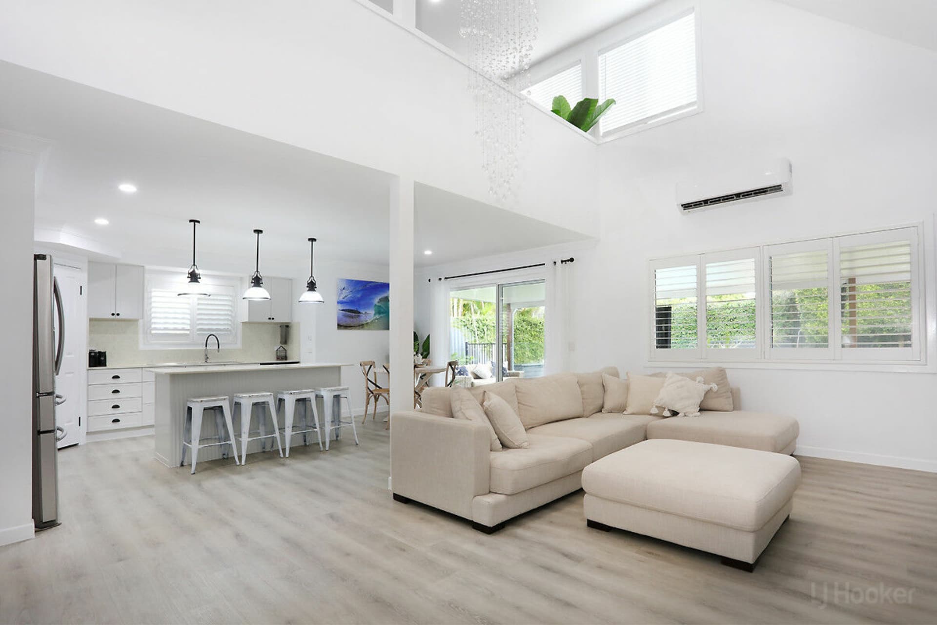 4 Clematis Avenue, Hollywell, Hollywell - Thumbnail 3