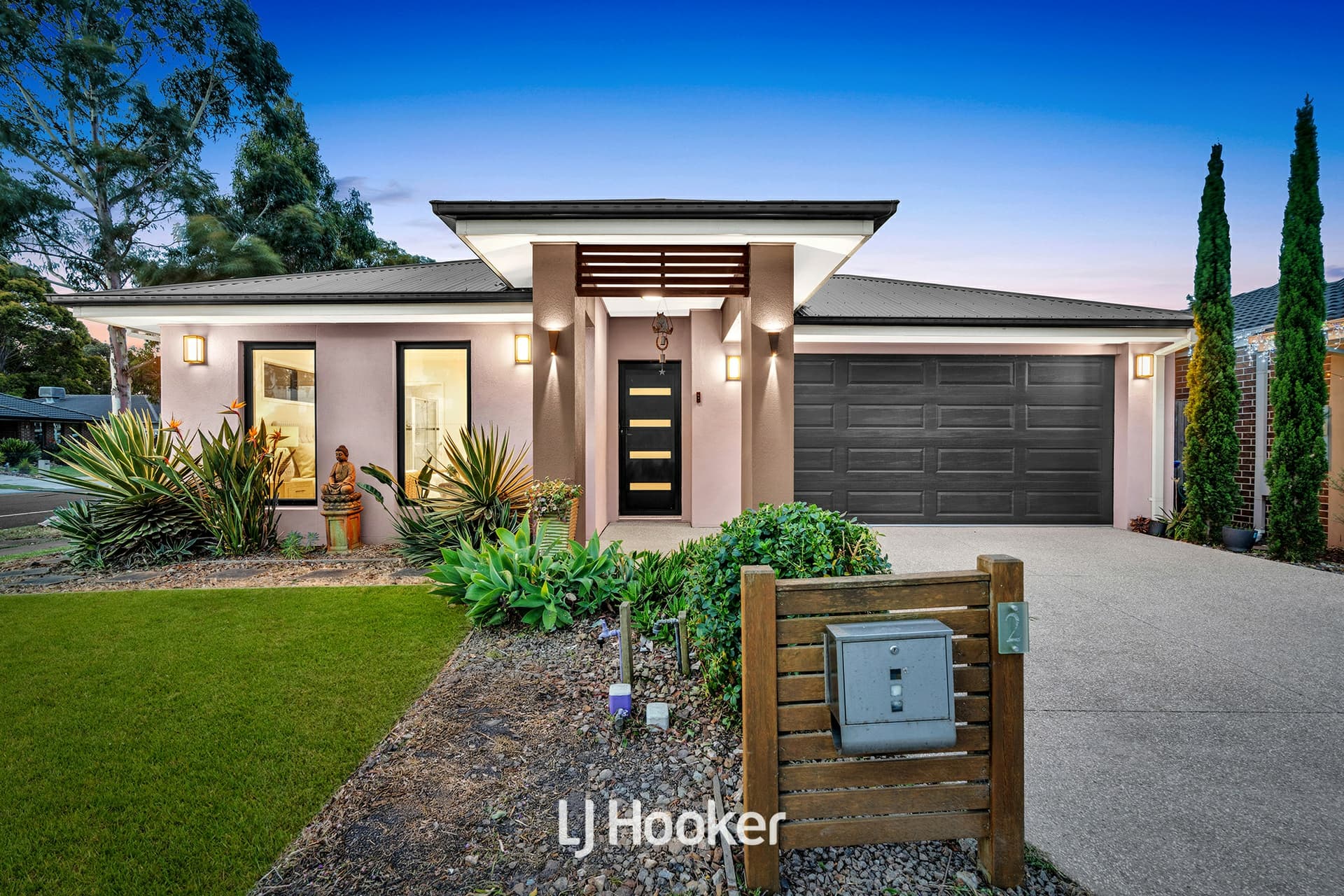 2 Blackledge Drive, Cranbourne East, Cranbourne East - Thumbnail 2