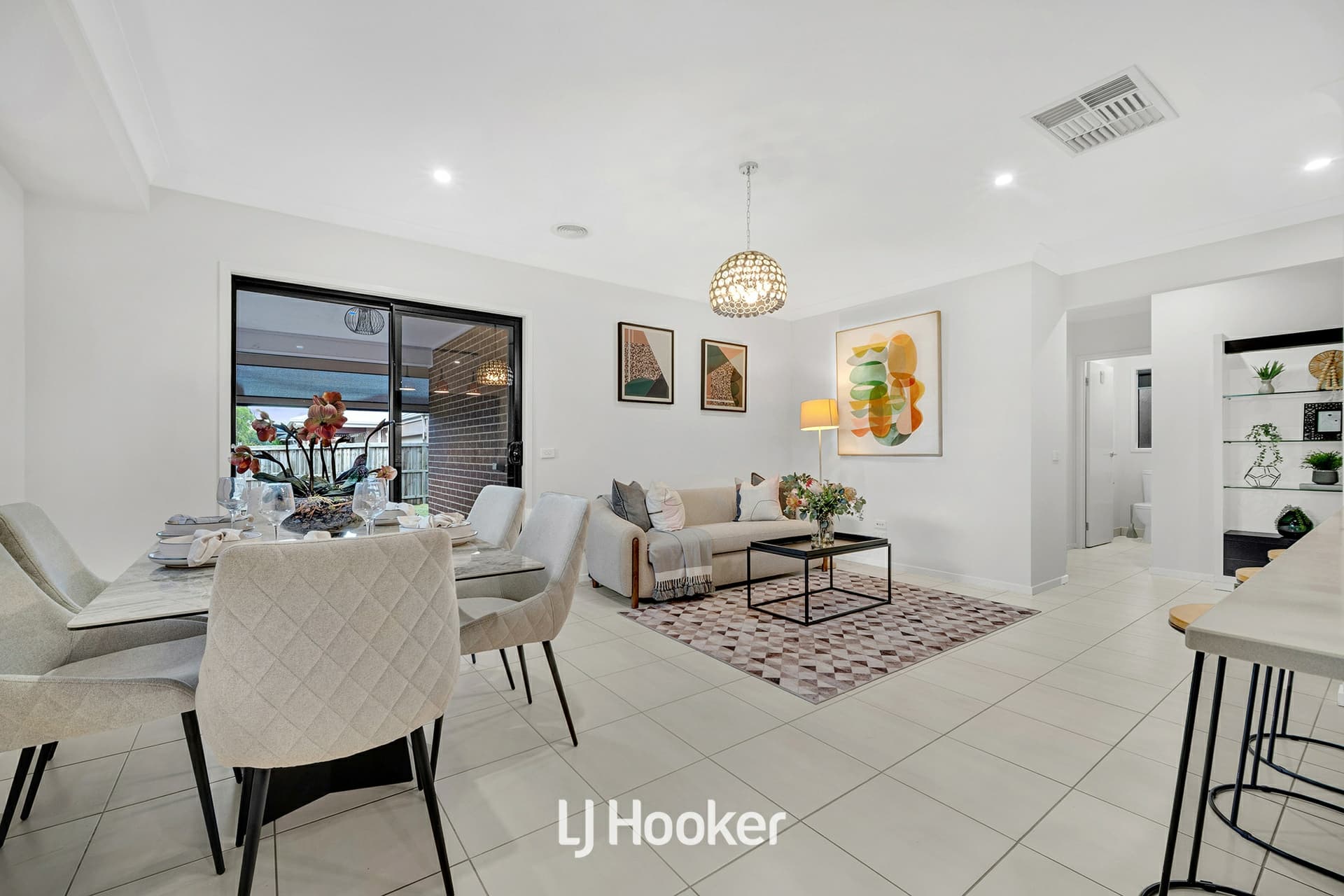 2 Blackledge Drive, Cranbourne East, Cranbourne East - Thumbnail 8