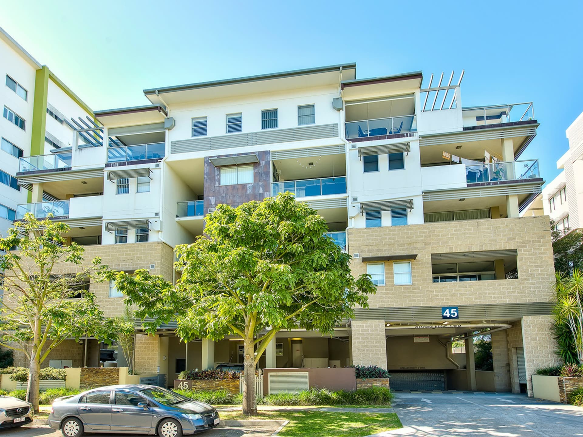 4/45 Playfield Street, Chermside, Chermside - Image 1