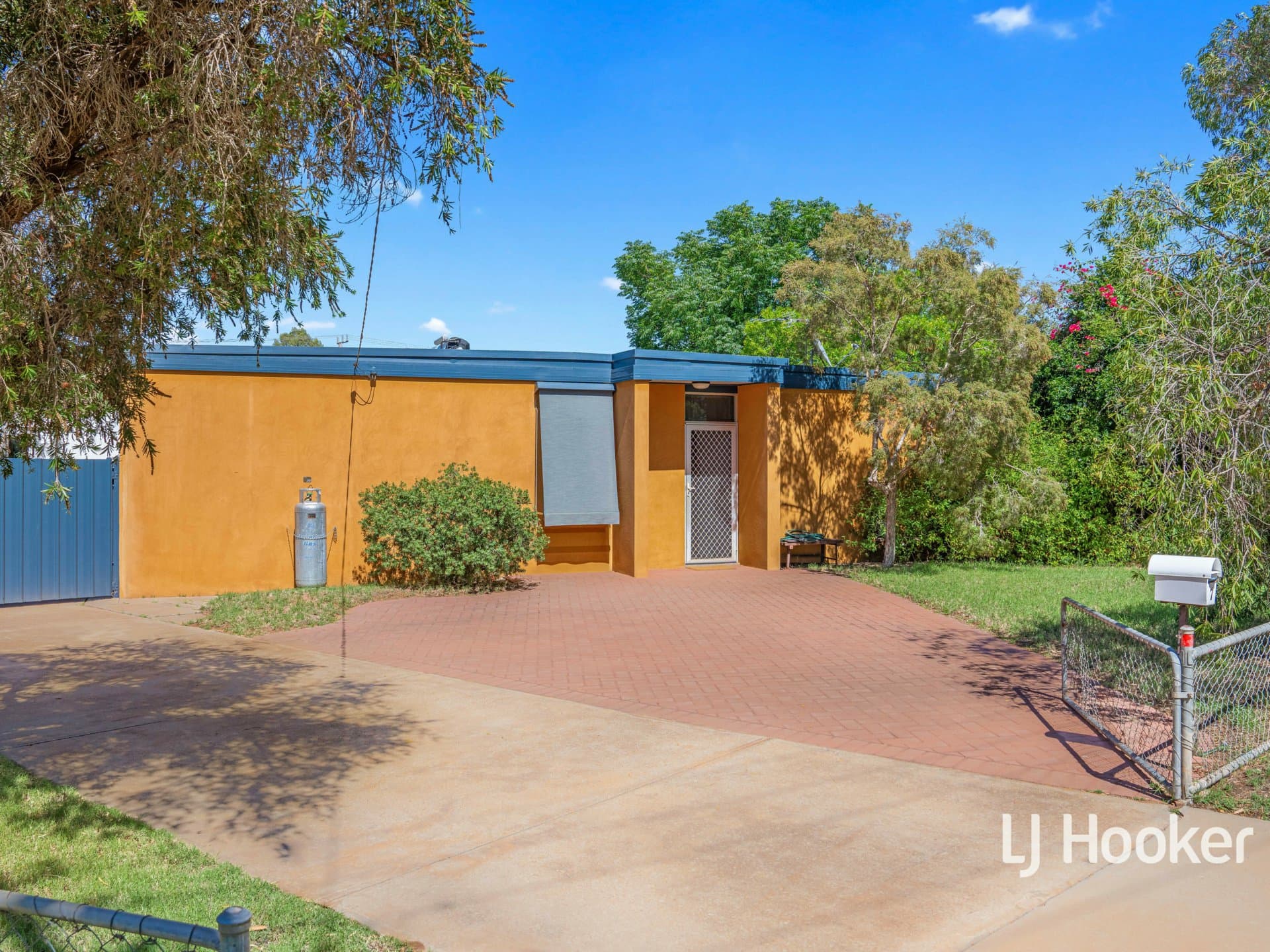 7 Irvine Crescent, Araluen, Araluen - Image 1