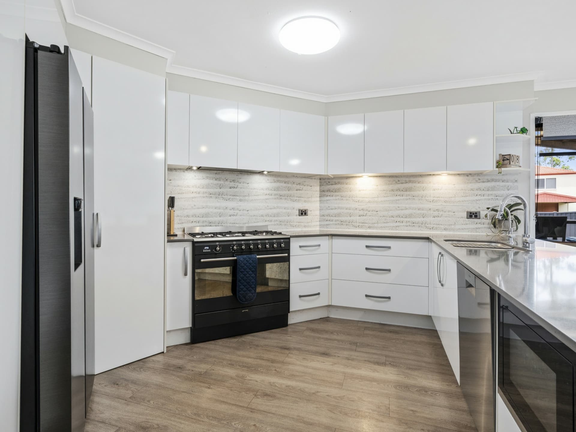 44 Babirra Street, Hope Island, Hope Island - Thumbnail 5