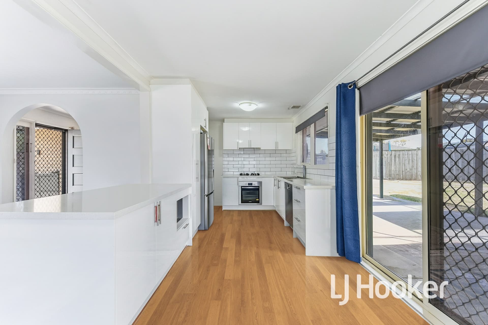 6 Karol Court, Hampton Park, Hampton Park - Thumbnail 2