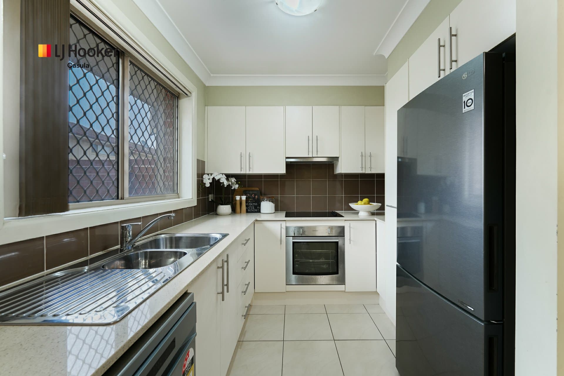 4/13-15 Carnation Avenue, Casula, Casula - Thumbnail 3