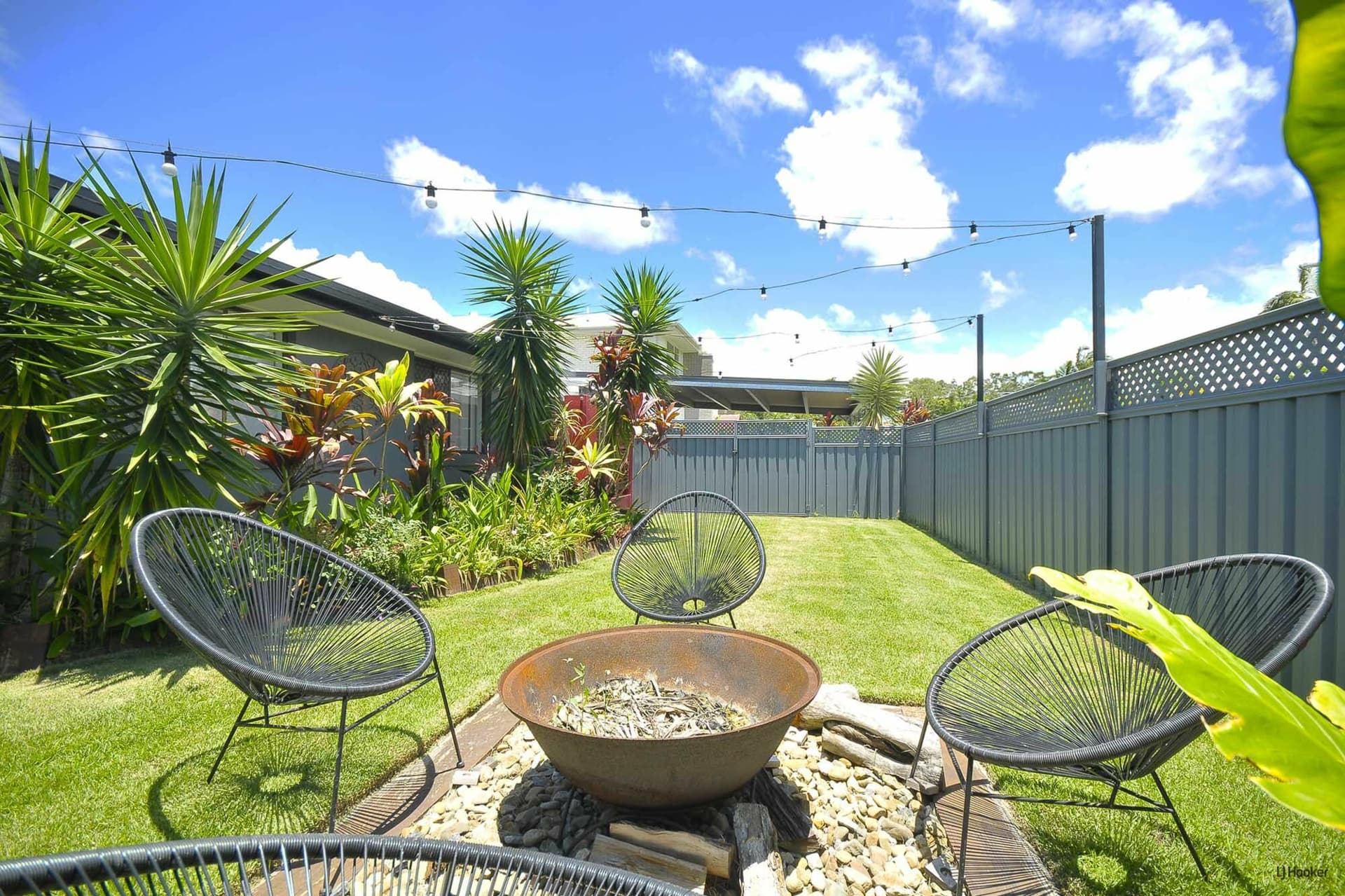 32 Seabrook Street, Elanora, Elanora - Thumbnail 2