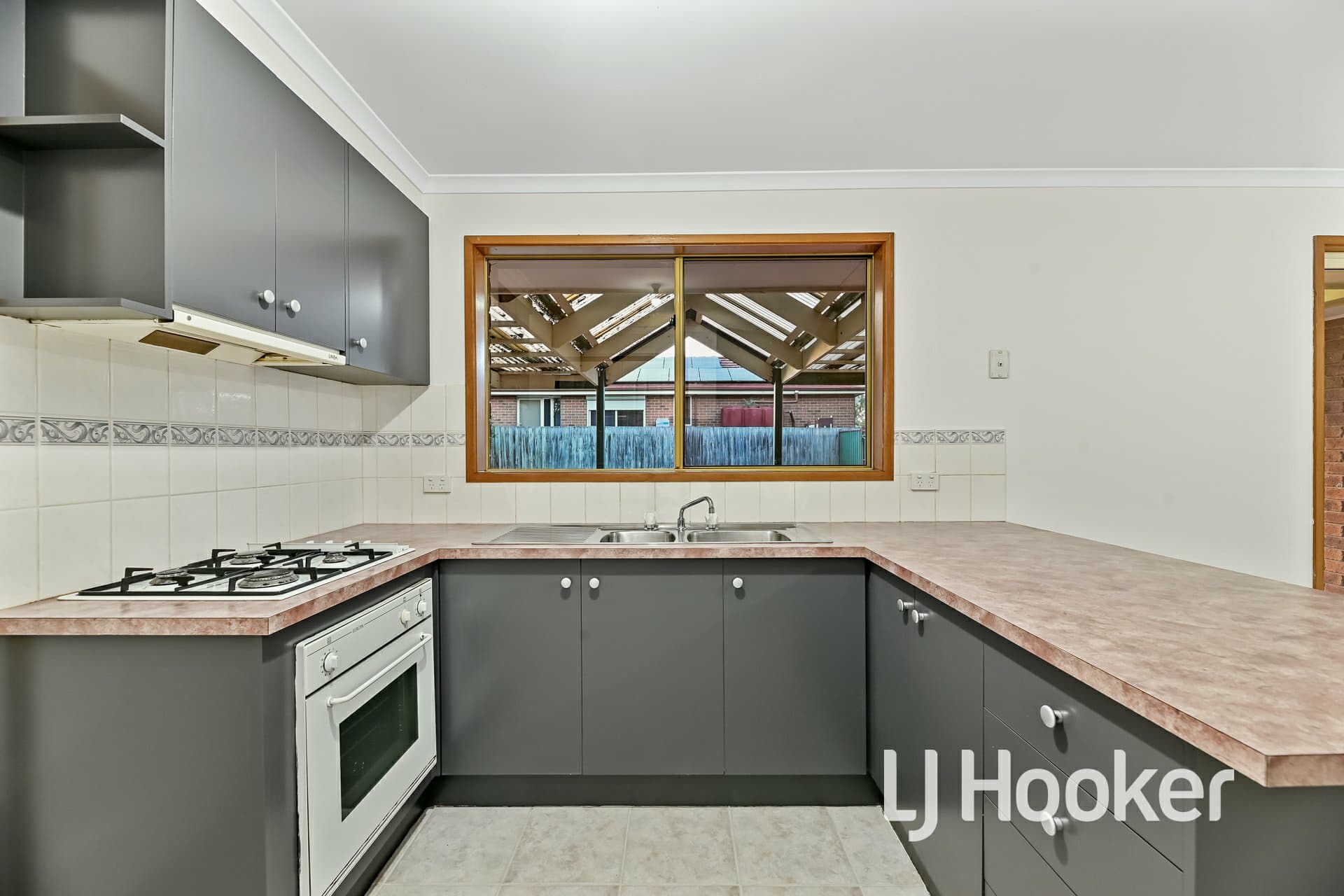 3 Rundell Way, Pakenham, Pakenham - Thumbnail 2