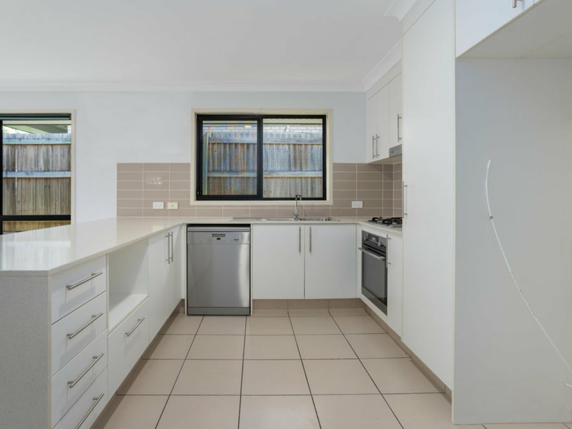 9 Rose Avenue, Springfield Lakes, Springfield Lakes - Thumbnail 5