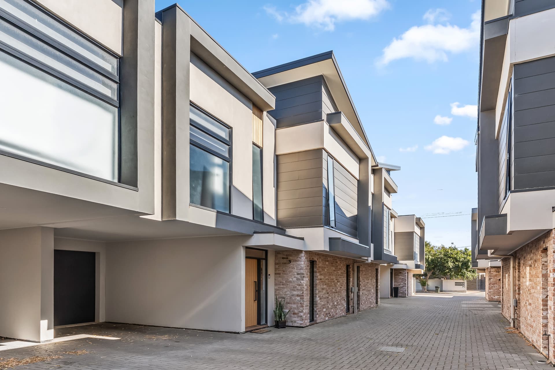 3/126 Bower Road, Semaphore Park - Image 1
