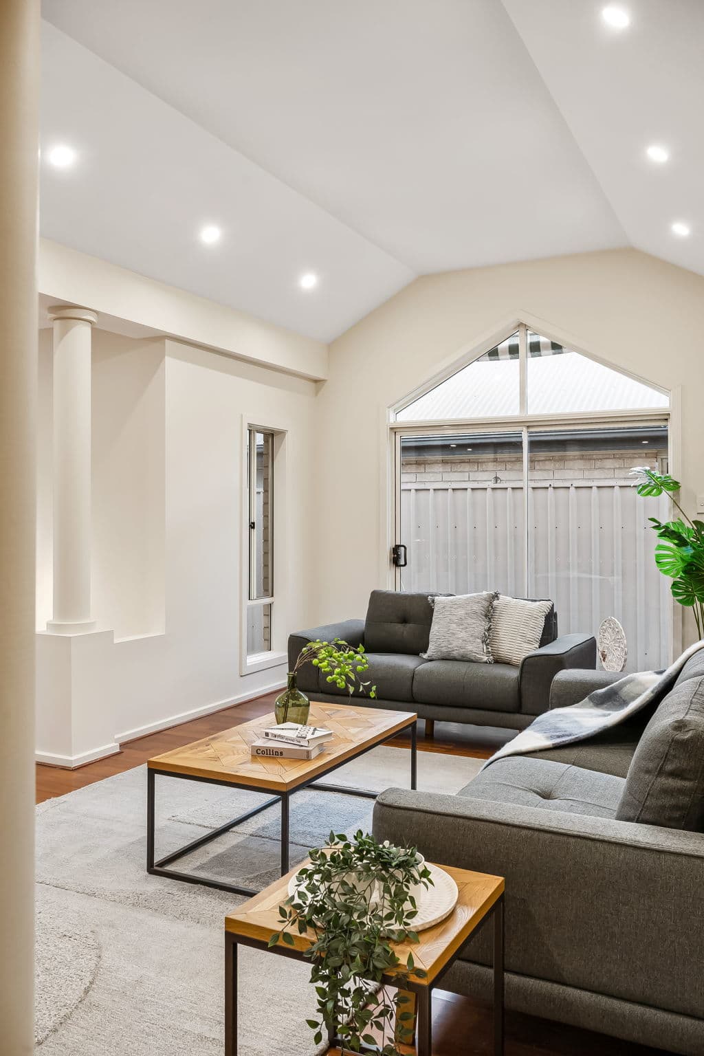 105 Heysen Avenue, Hope Valley - Thumbnail 4