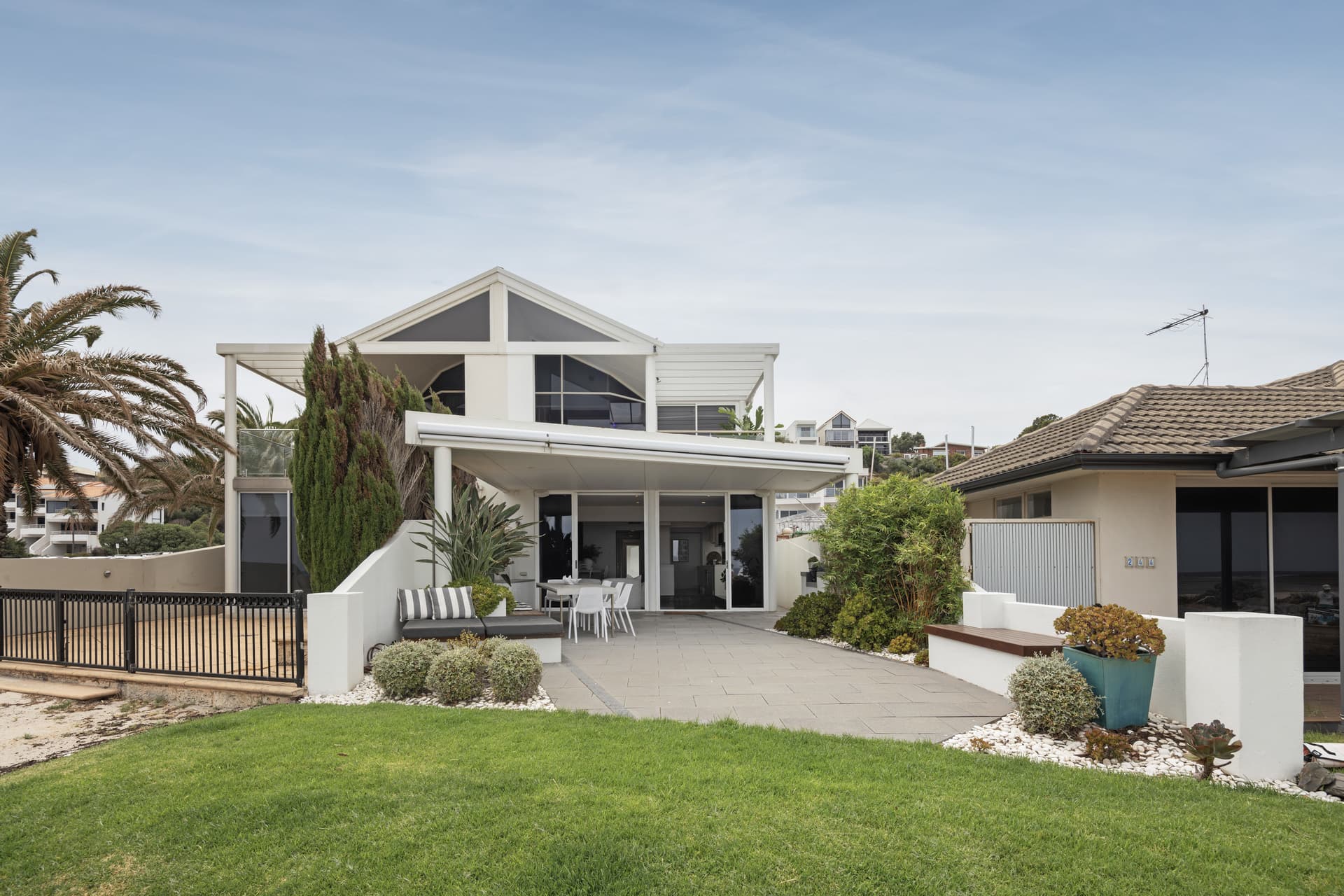 242 Esplanade, Seacliff - Image 1
