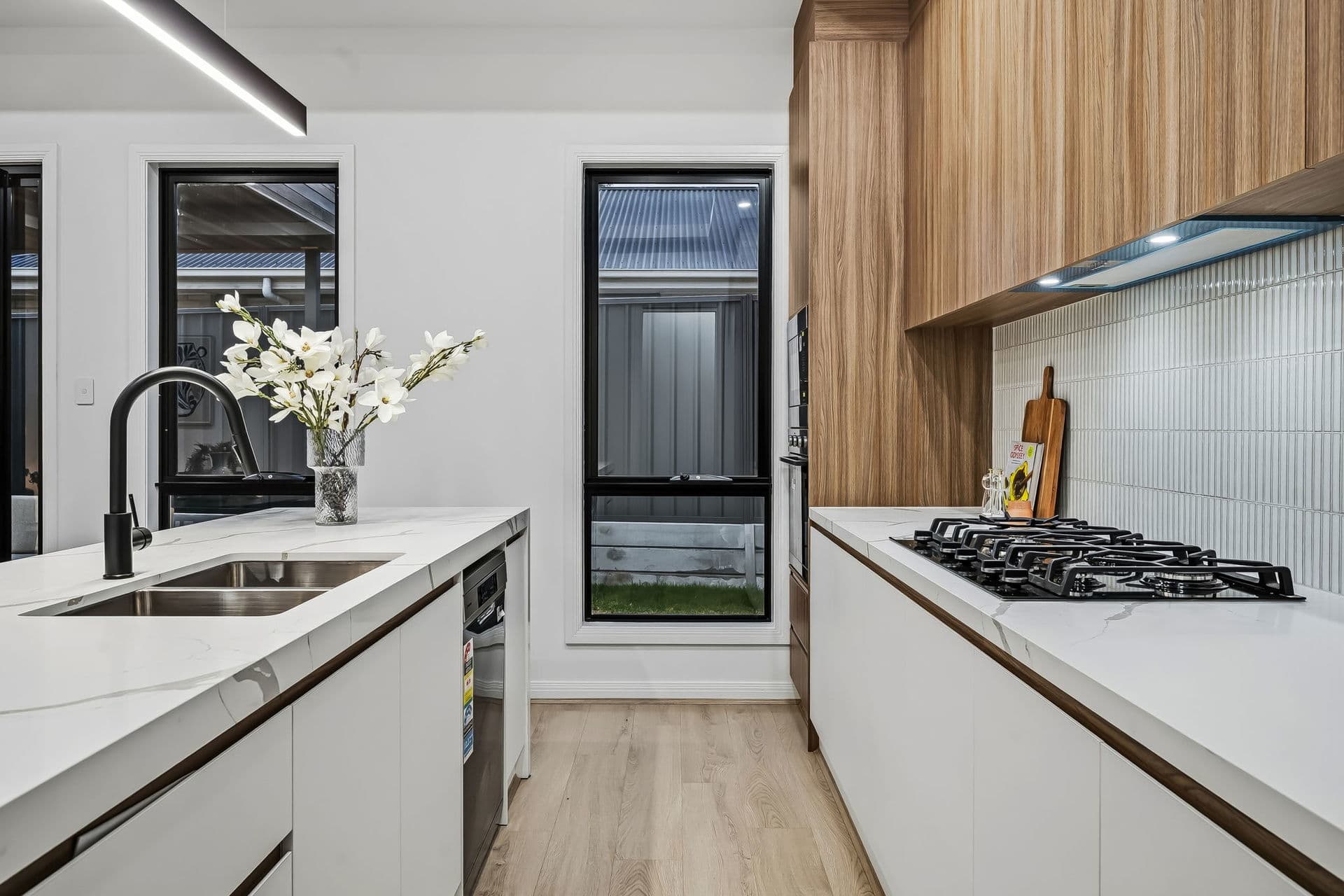 10 Burton Avenue, Windsor Gardens - Thumbnail 6