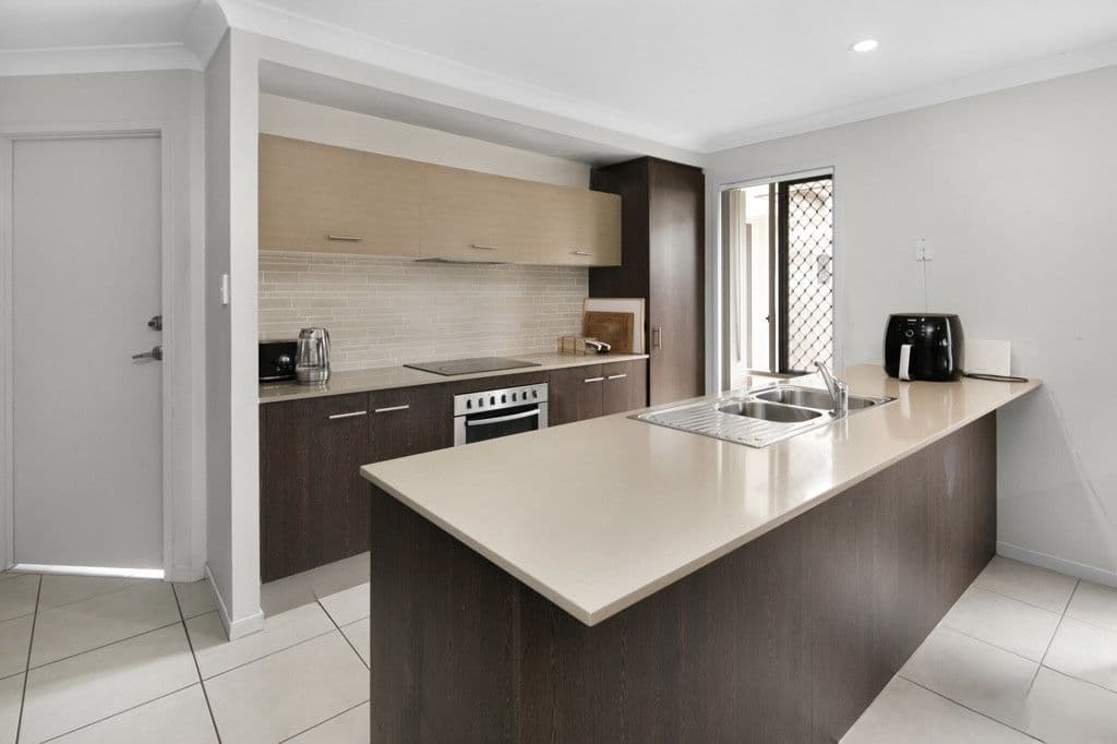 13 Kingston Court, North Lakes QLD, North Lakes - Thumbnail 4