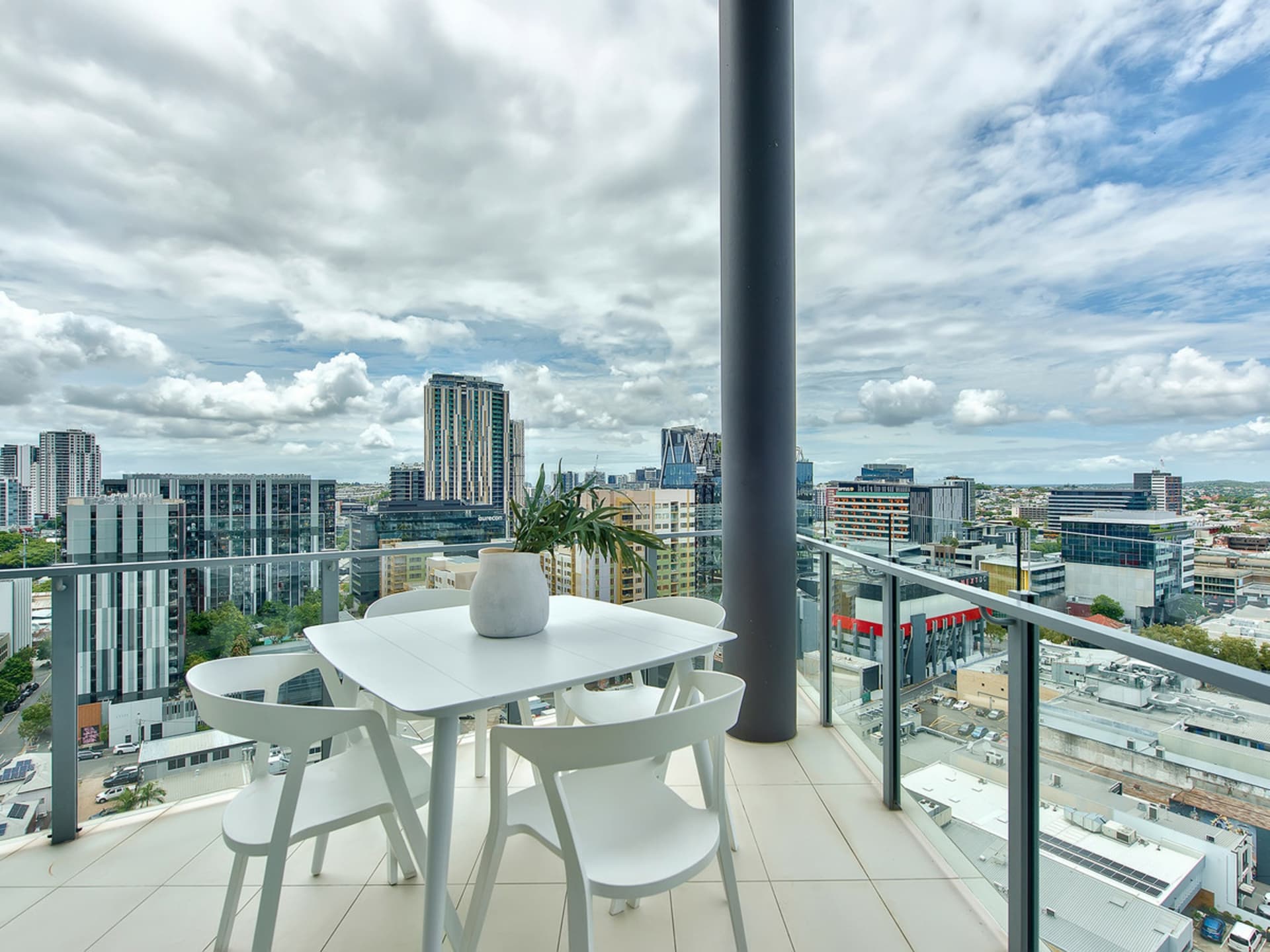 1806/348 Water Street, Fortitude Valley, Fortitude Valley - Thumbnail 3