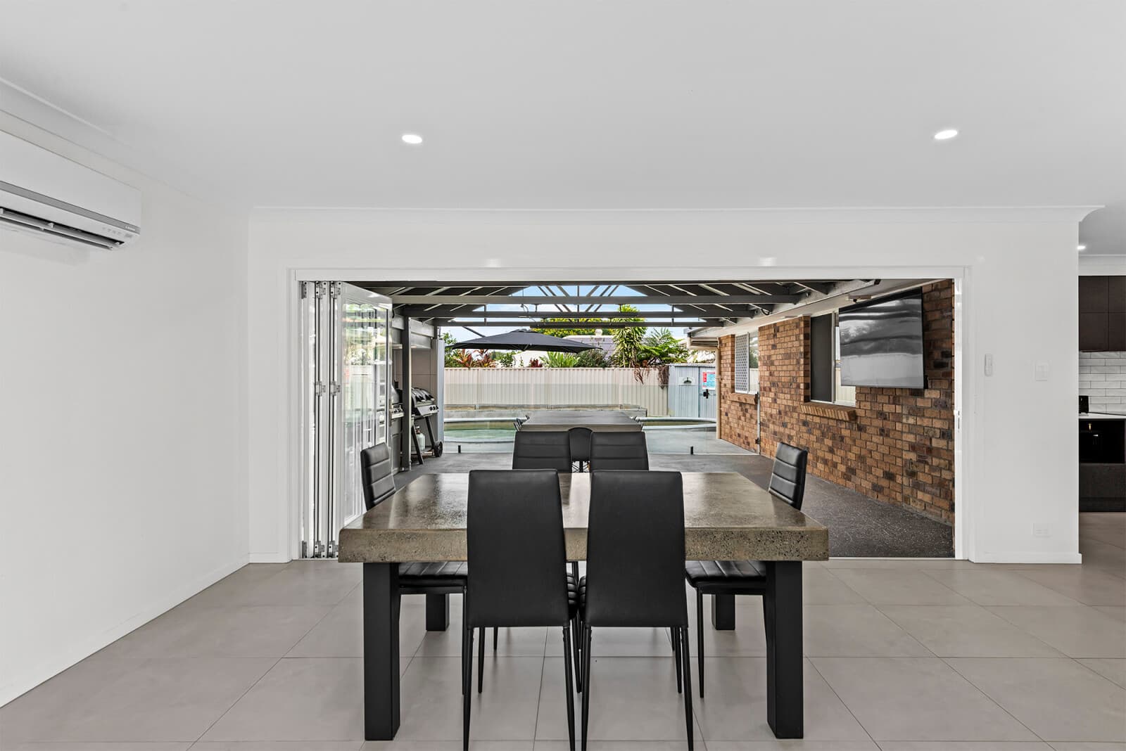 102 Radford Road Manly West QLD 4179, Manly West - Thumbnail 5