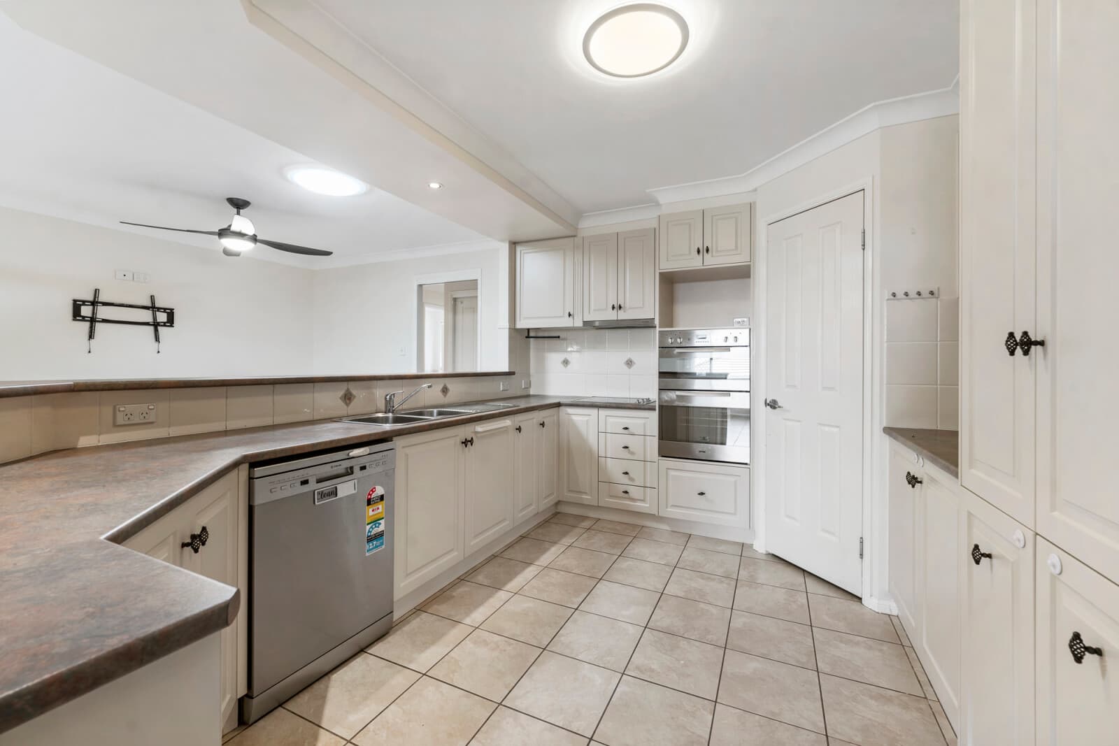 5 Corella Street Meringandan West QLD 4352, Meringandan West - Thumbnail 4
