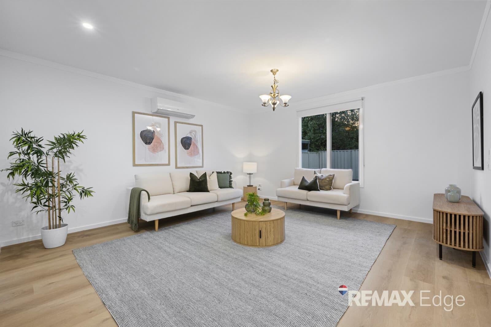 6 Holcolme Street Caroline Springs VIC 3023, Caroline Springs - Thumbnail 2