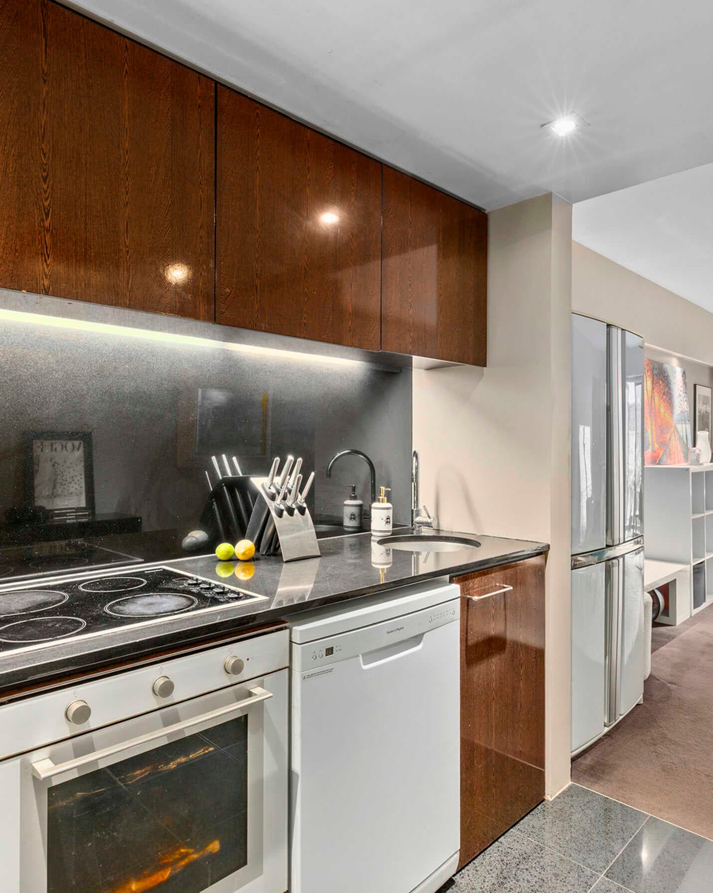 425/50 Macleay Street Elizabeth Bay, Elizabeth Bay - Thumbnail 3
