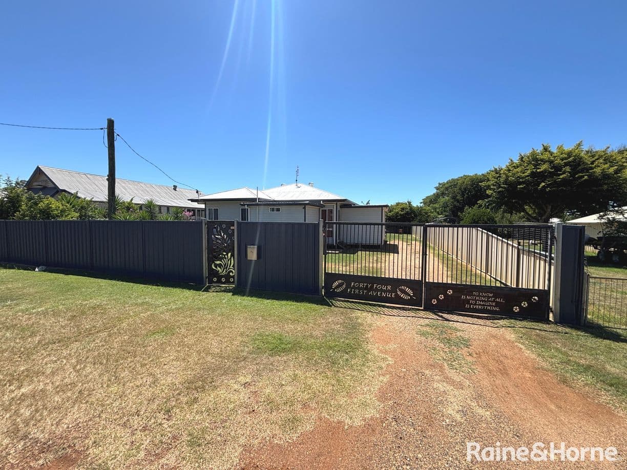 44 First Avenue, Kingaroy, QLD 4610, Kingaroy - Thumbnail 2