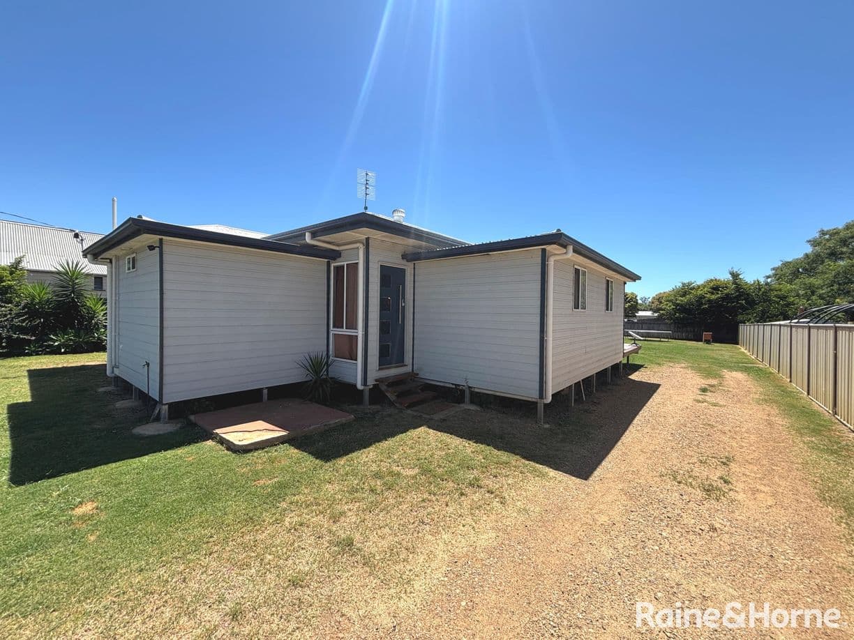 44 First Avenue, Kingaroy, QLD 4610, Kingaroy - Thumbnail 3