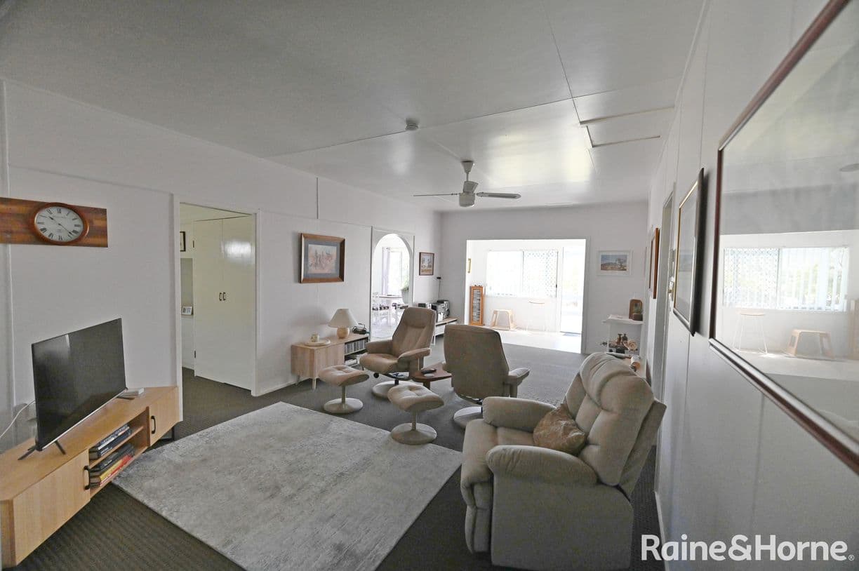 27 Pine Street, Killarney, QLD 4373, Killarney - Thumbnail 2