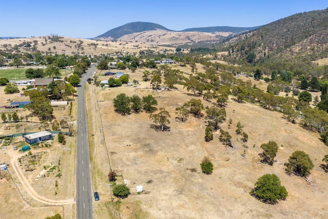 56 Day Avenue, OMEO, VIC 3898, Omeo - Thumbnail 2