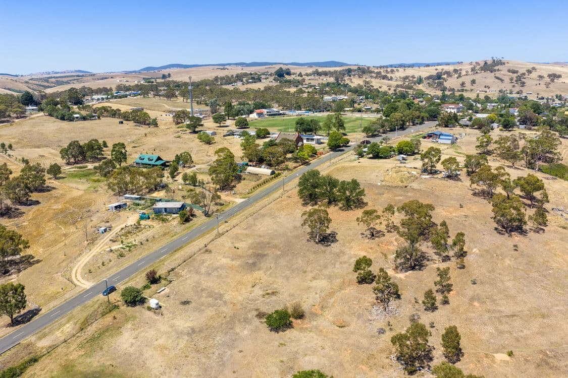 56 Day Avenue, OMEO, VIC 3898, Omeo - Thumbnail 3