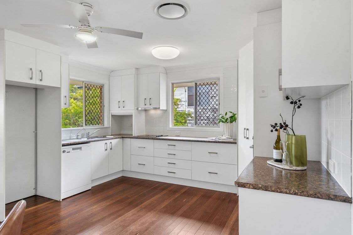 4 Flockton Street, Stafford Heights, QLD 4053, Stafford Heights - Thumbnail 8