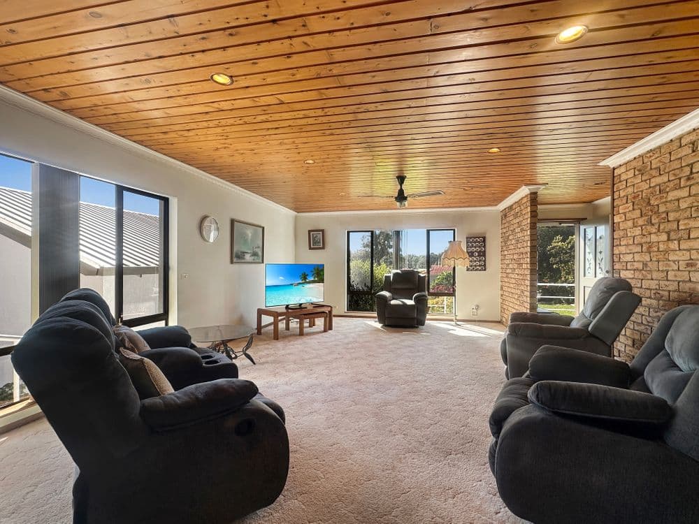 51 Eric Fenning Drive, SURF BEACH, NSW 2536, Surf Beach - Thumbnail 6