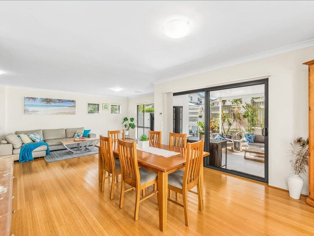 1/7 Greenway Circuit, MOUNT OMMANEY, QLD 4074, Mount Ommaney - Thumbnail 4