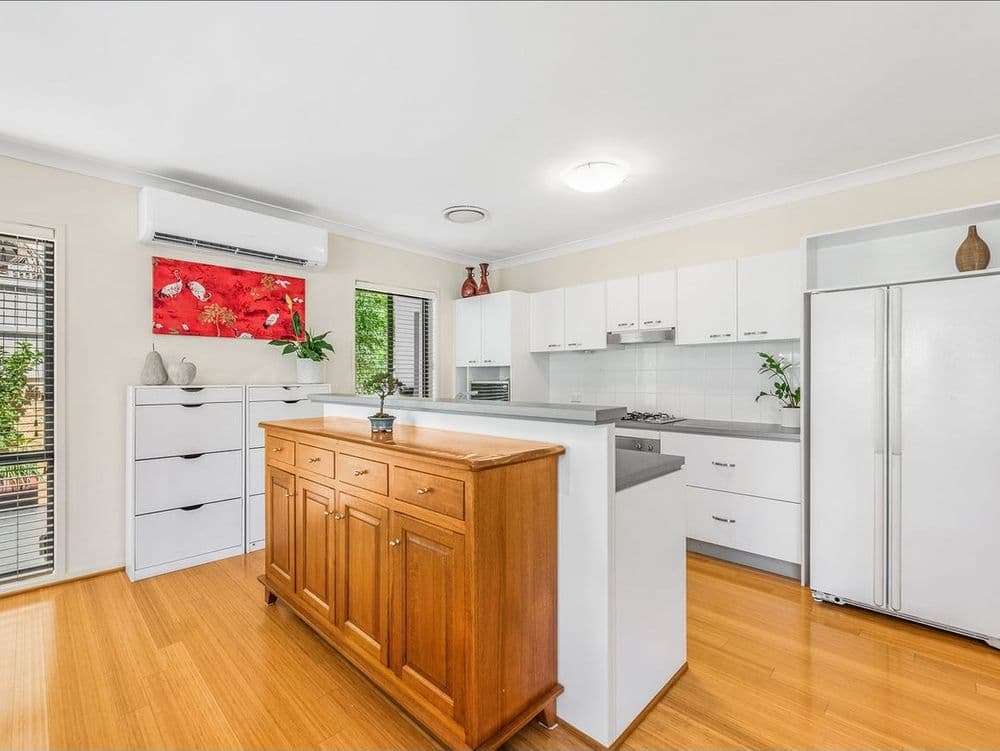 1/7 Greenway Circuit, MOUNT OMMANEY, QLD 4074, Mount Ommaney - Thumbnail 7