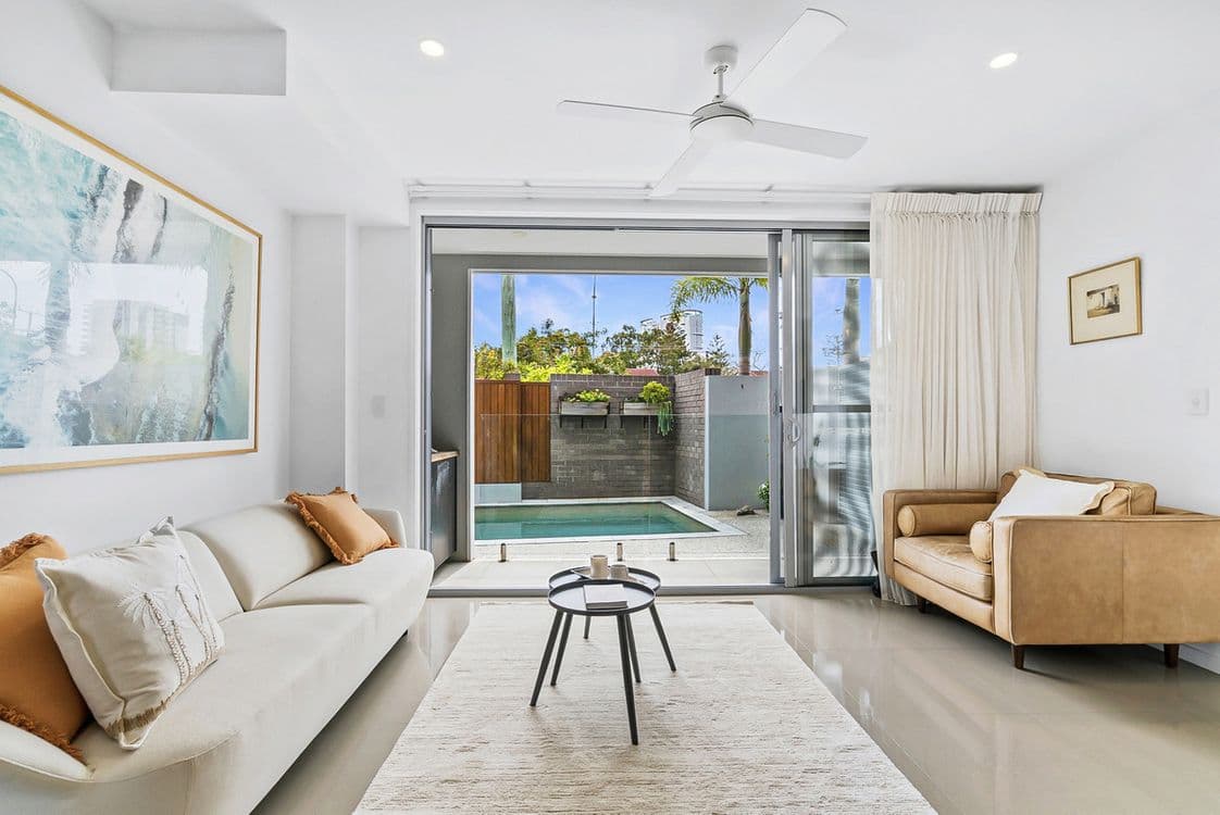 2/30 Coolangatta Road, Coolangatta, QLD 4225, Coolangatta - Thumbnail 6