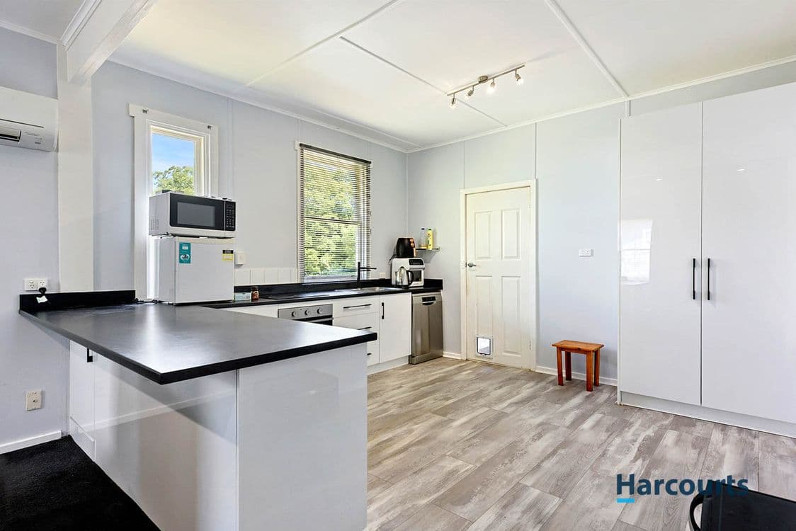 17 Hollywood Street, ROSEBERY, TAS 7470, Rosebery - Thumbnail 4