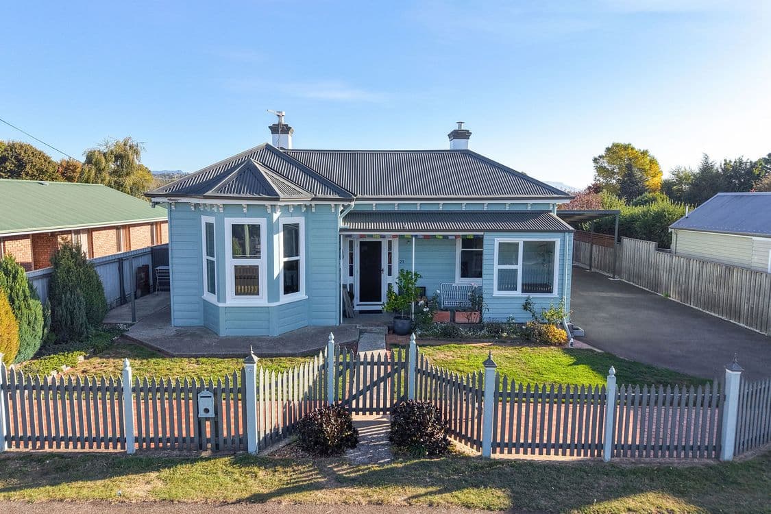 23 East Westbury Place, DELORAINE, TAS 7304, Deloraine - Image 1