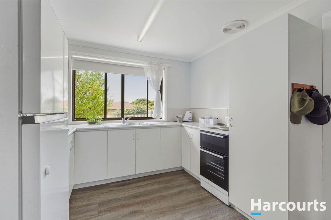 31 Victoria Street, DEVONPORT, TAS 7310, Devonport - Thumbnail 2