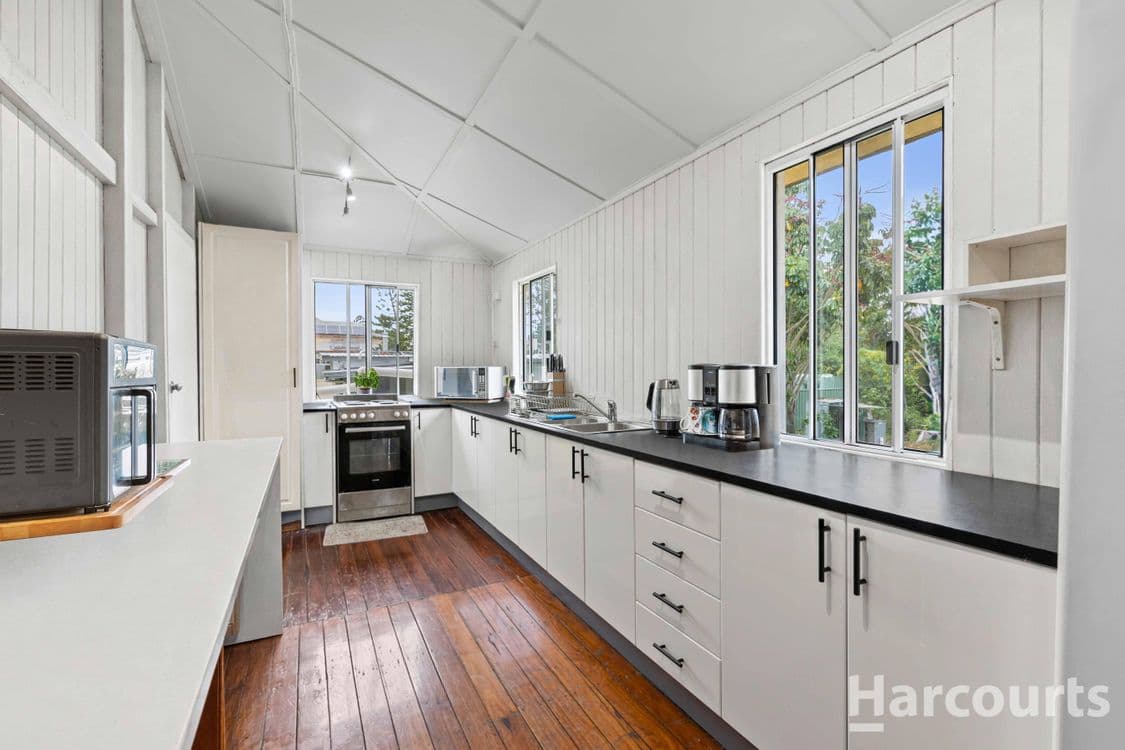 44 Tambaroora Street, HOWARD, QLD 4659, Howard - Thumbnail 2