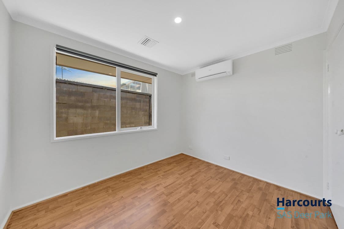 111 Denton Avenue, ST ALBANS, VIC 3021, St Albans - Thumbnail 4
