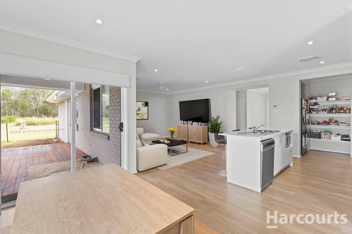 325 Pacific Haven Drive, PACIFIC HAVEN, QLD 4659, Pacific Haven - Thumbnail 6
